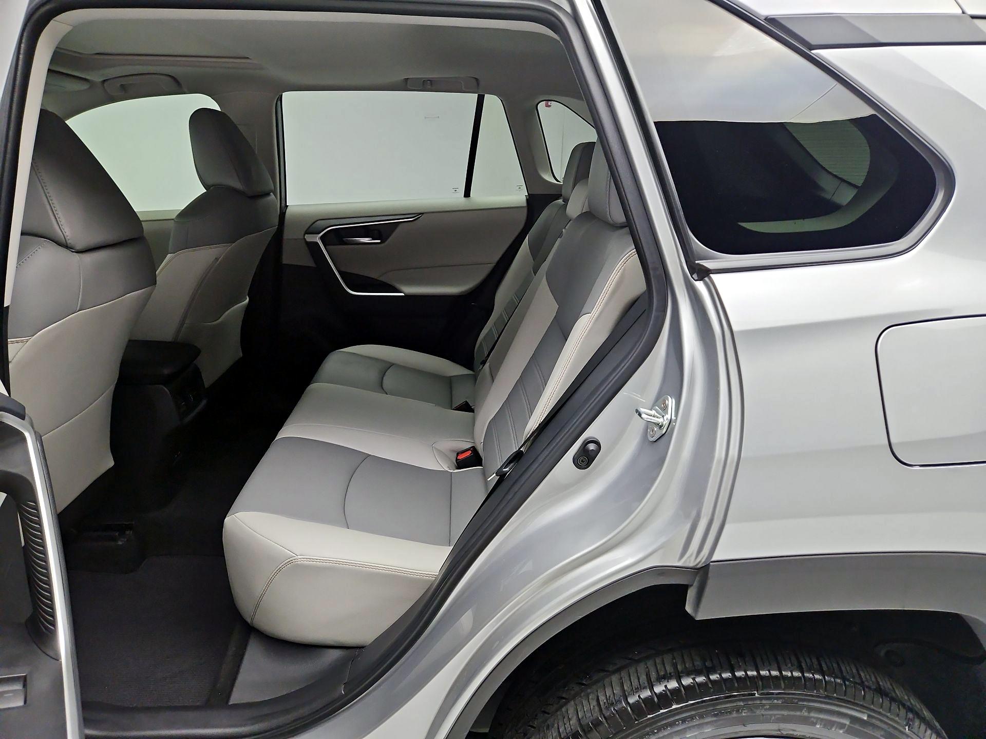 Thumbnail: 2023 Toyota RAV4 - 20
