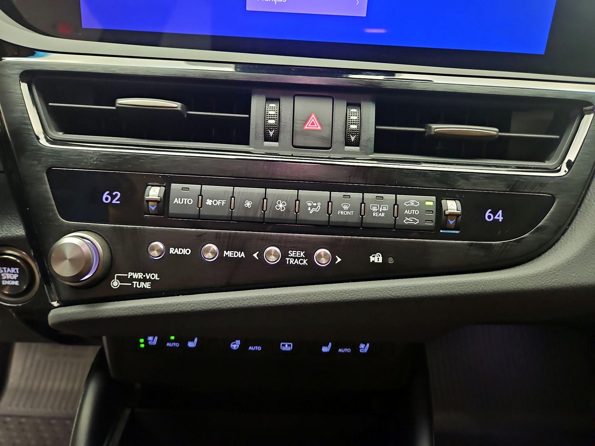 Thumbnail: 2025 Lexus ES - 16