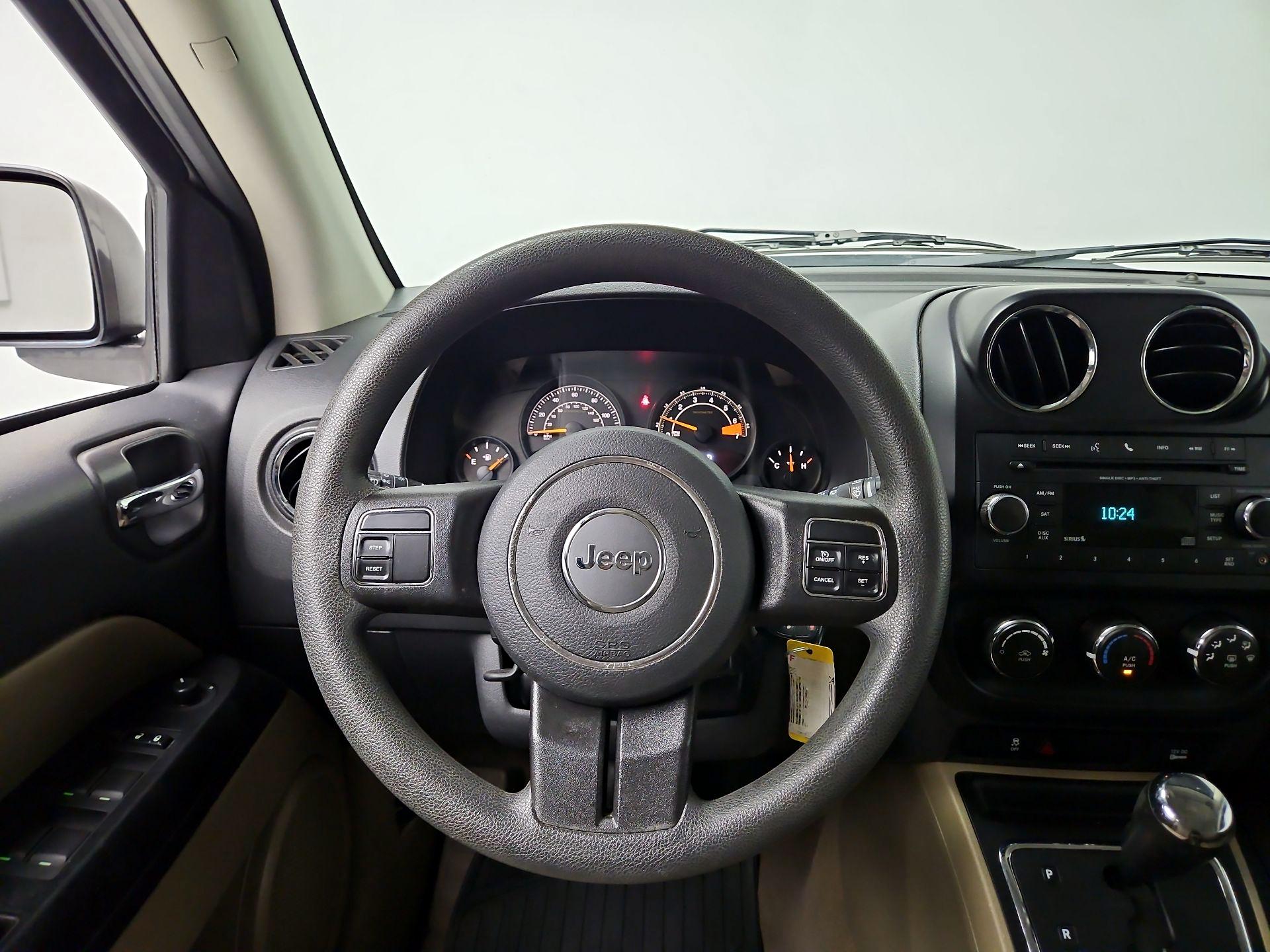 Thumbnail: 2017 Jeep Compass - 10