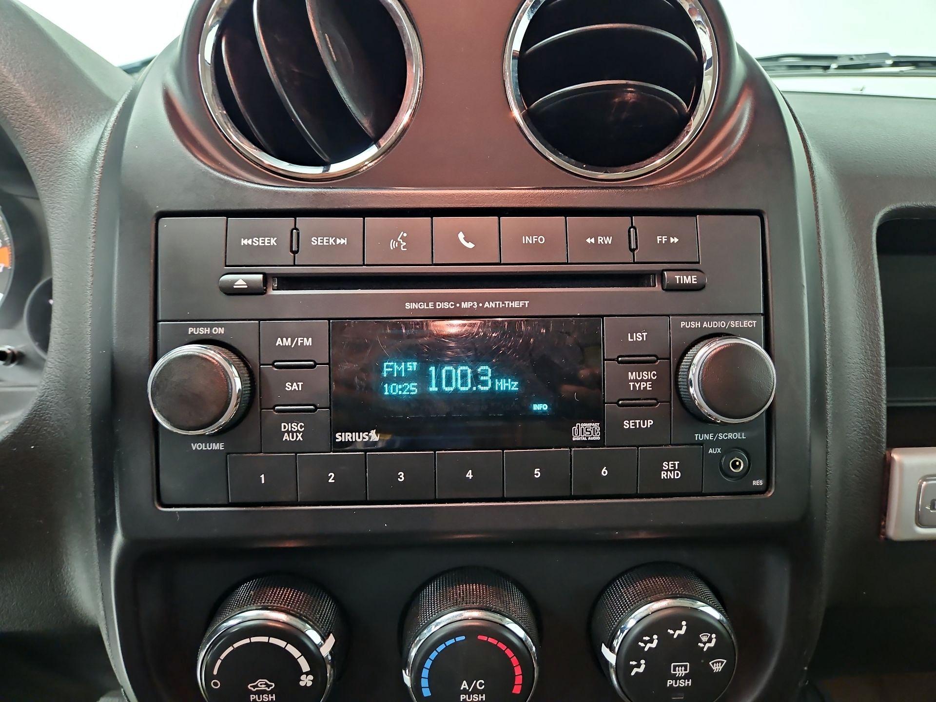 Thumbnail: 2017 Jeep Compass - 13