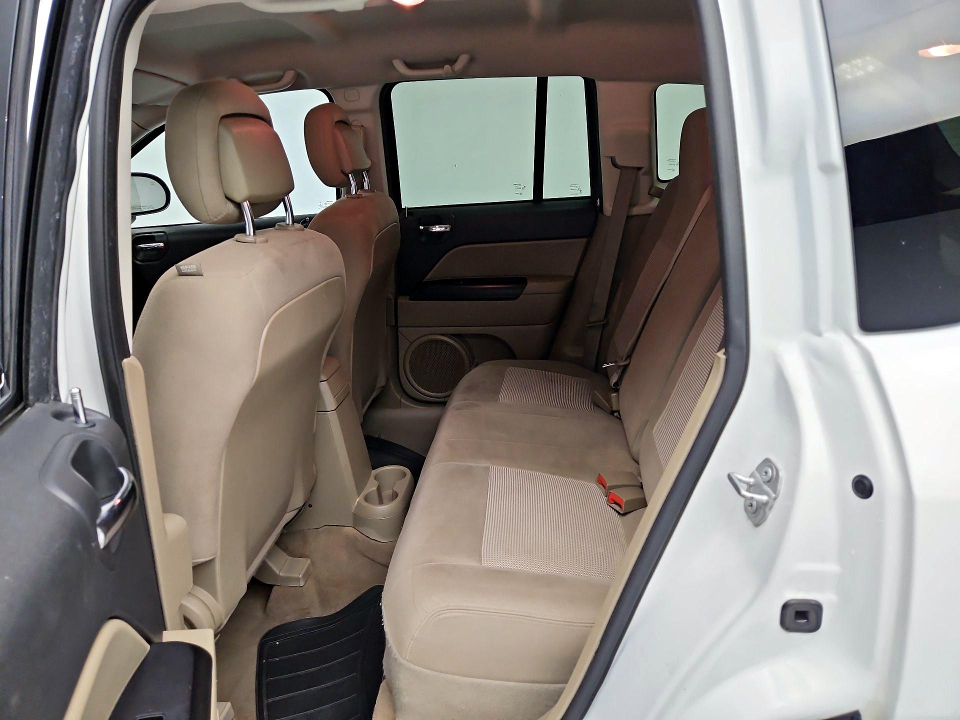 Thumbnail: 2017 Jeep Compass - 16