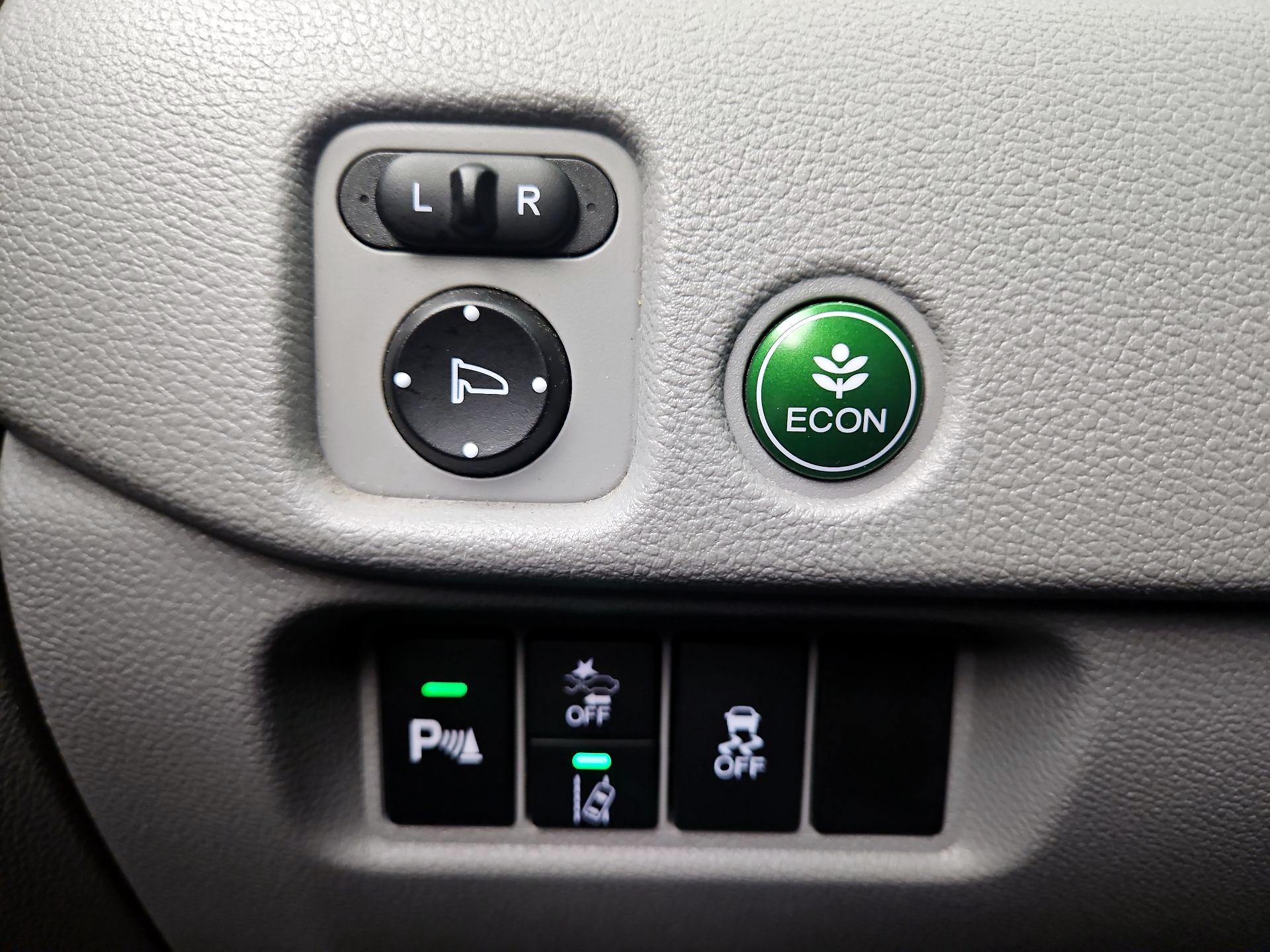 Thumbnail: 2019 Honda Pilot - 13
