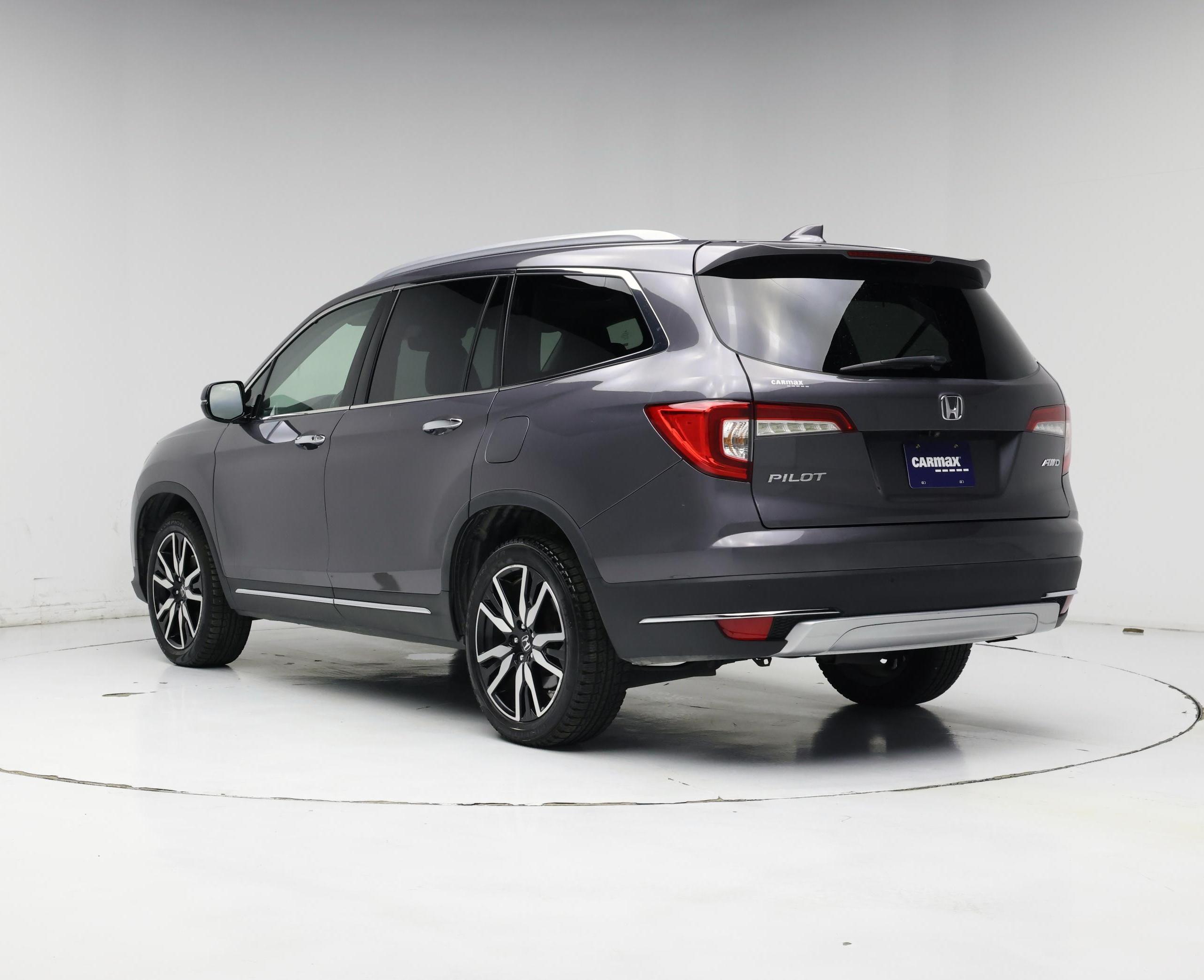 Thumbnail: 2019 Honda Pilot - 2