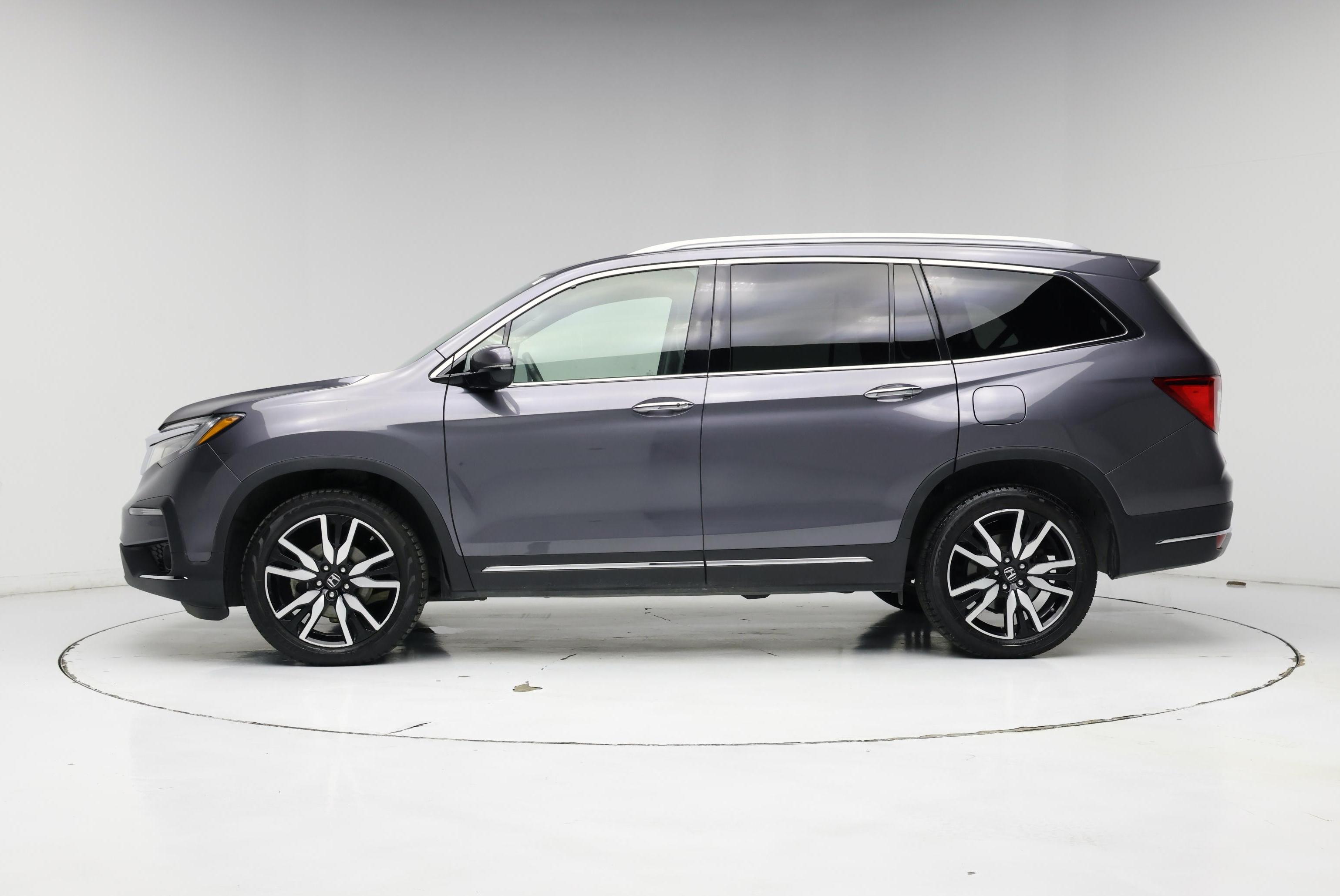 Thumbnail: 2019 Honda Pilot - 3