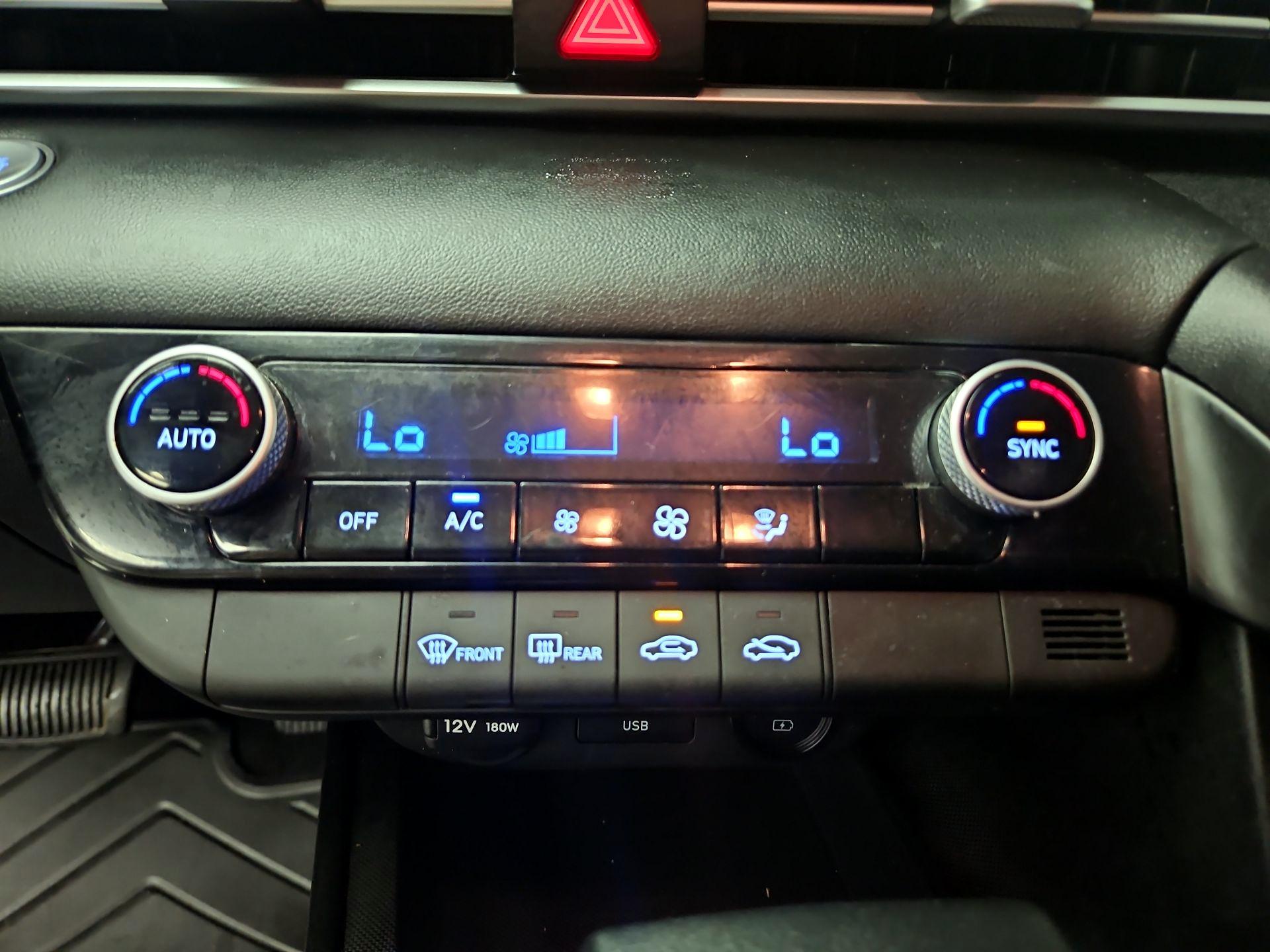 Thumbnail: 2023 Hyundai Elantra - 16