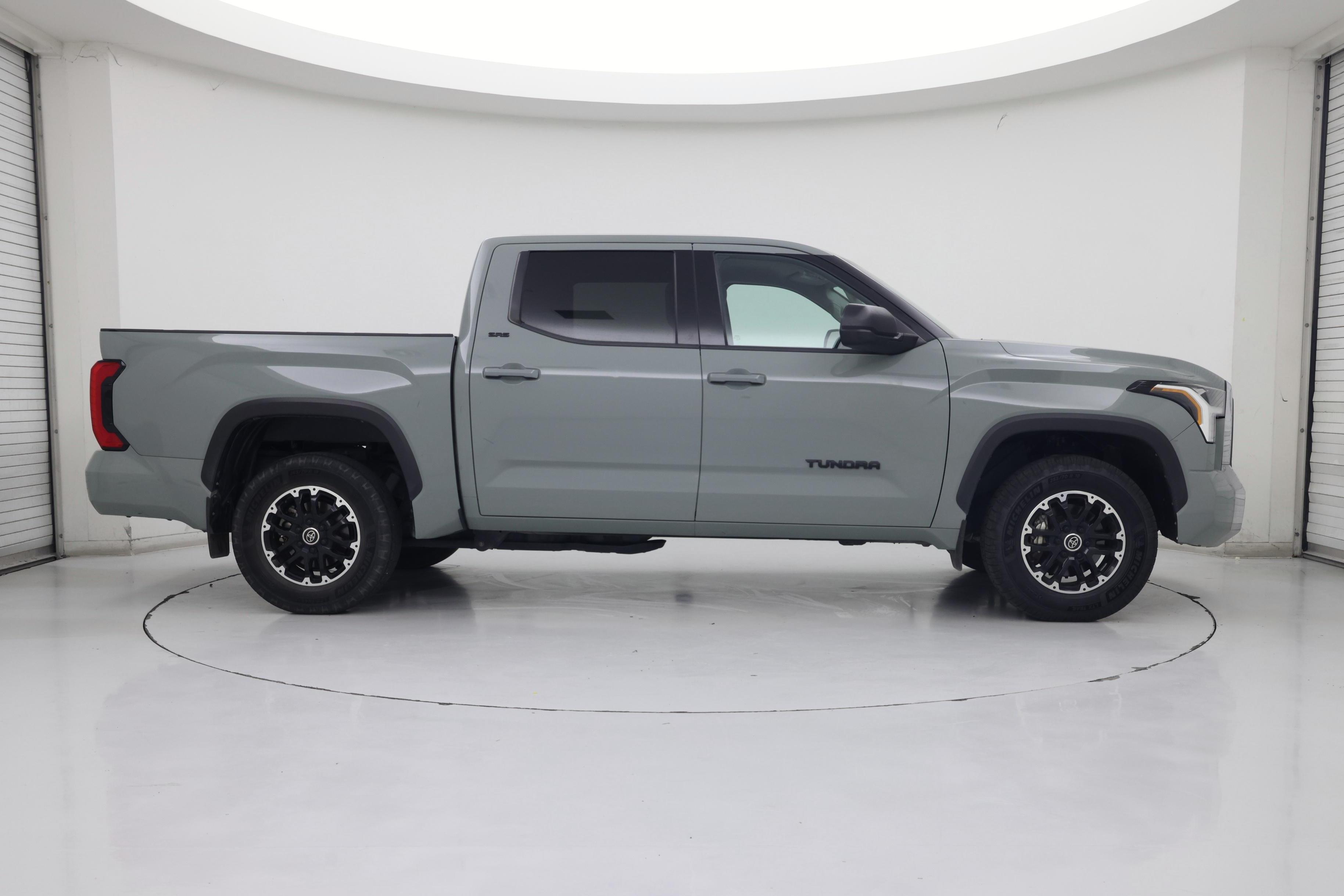 Thumbnail: 2022 Toyota Tundra - 7