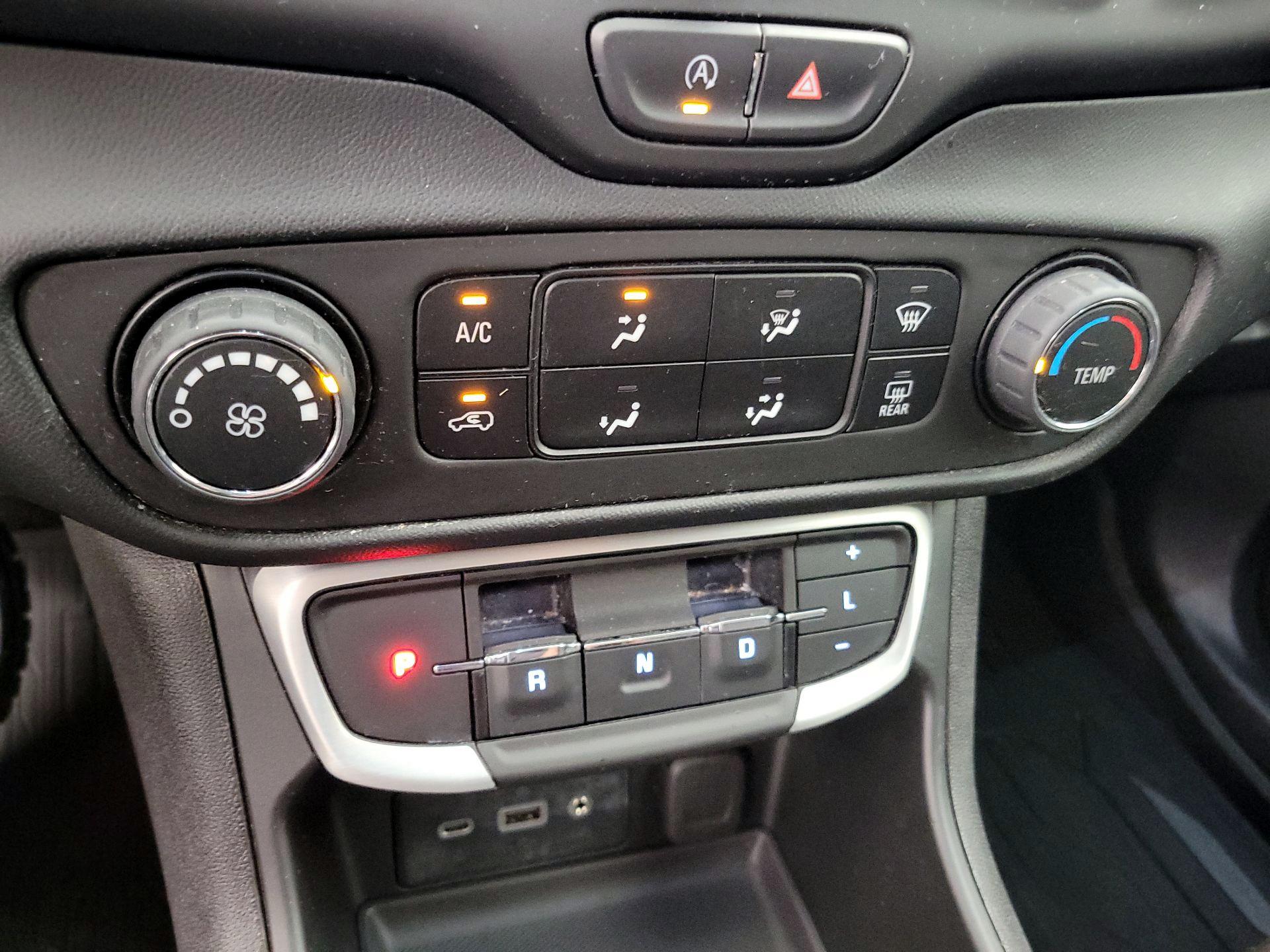 Thumbnail: 2023 GMC Terrain - 16