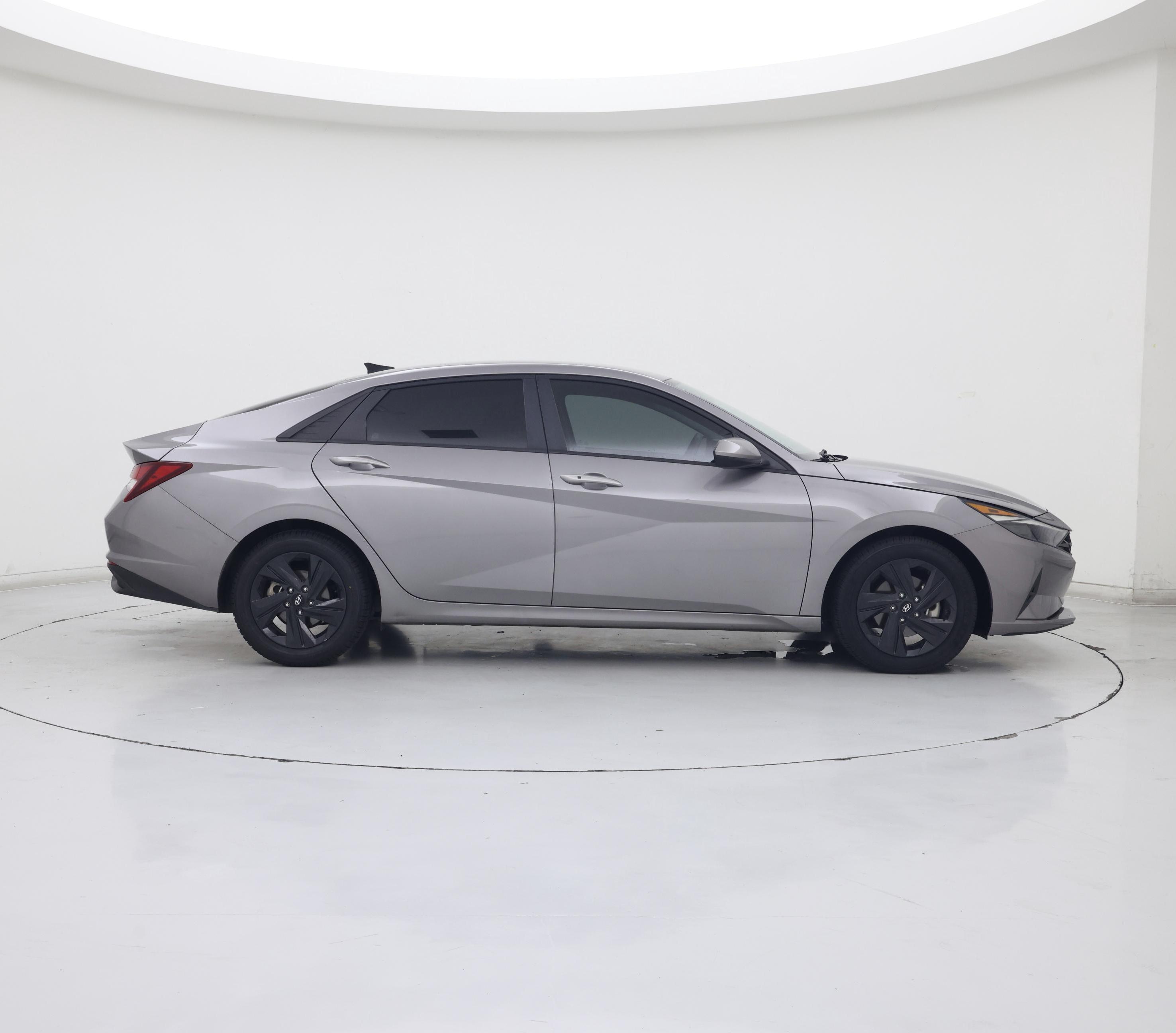 Thumbnail: 2022 Hyundai Elantra - 7