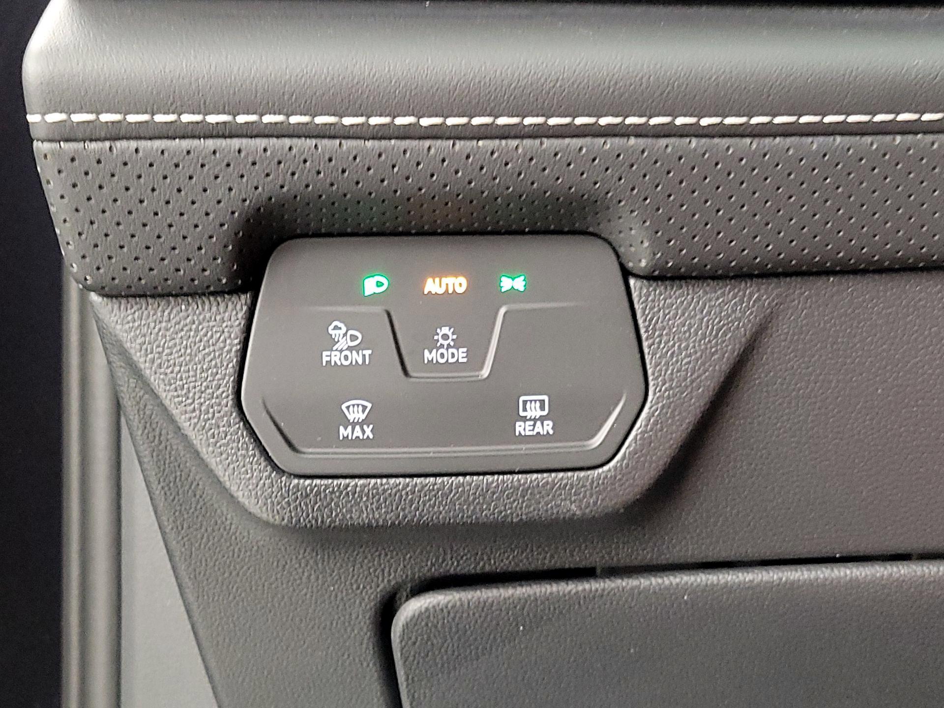 Thumbnail: 2024 Volkswagen Atlas - 13