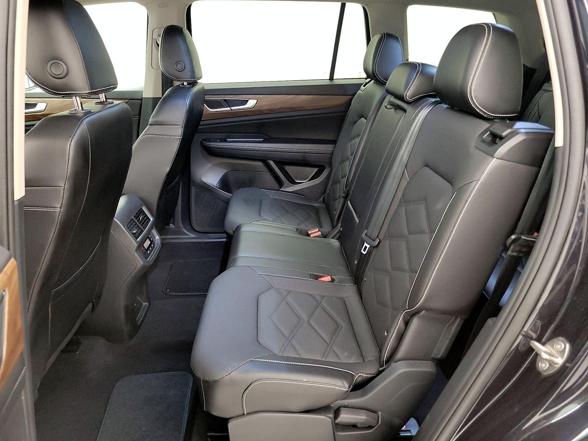 Thumbnail: 2024 Volkswagen Atlas - 19