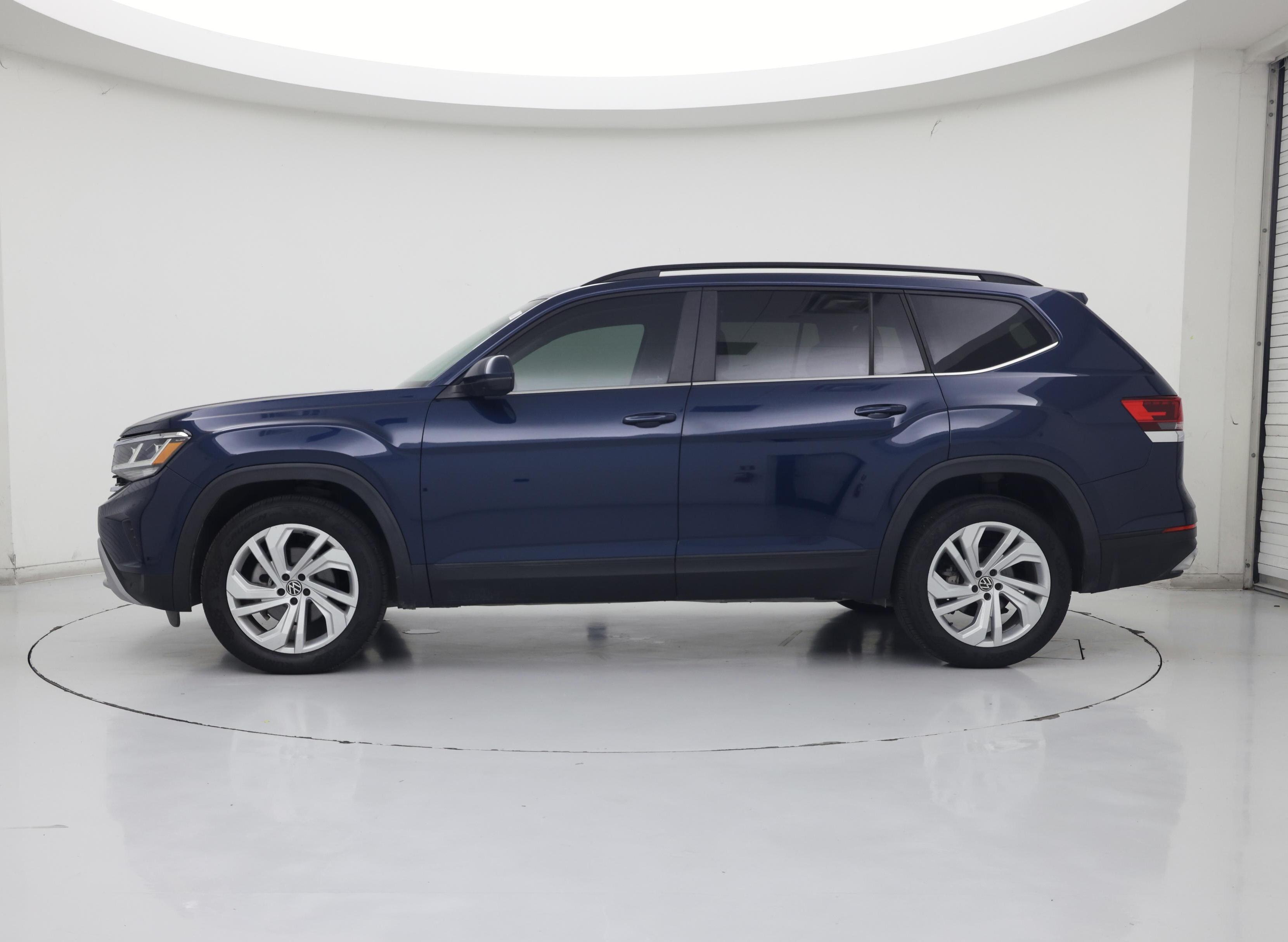 Thumbnail: 2021 Volkswagen Atlas - 3