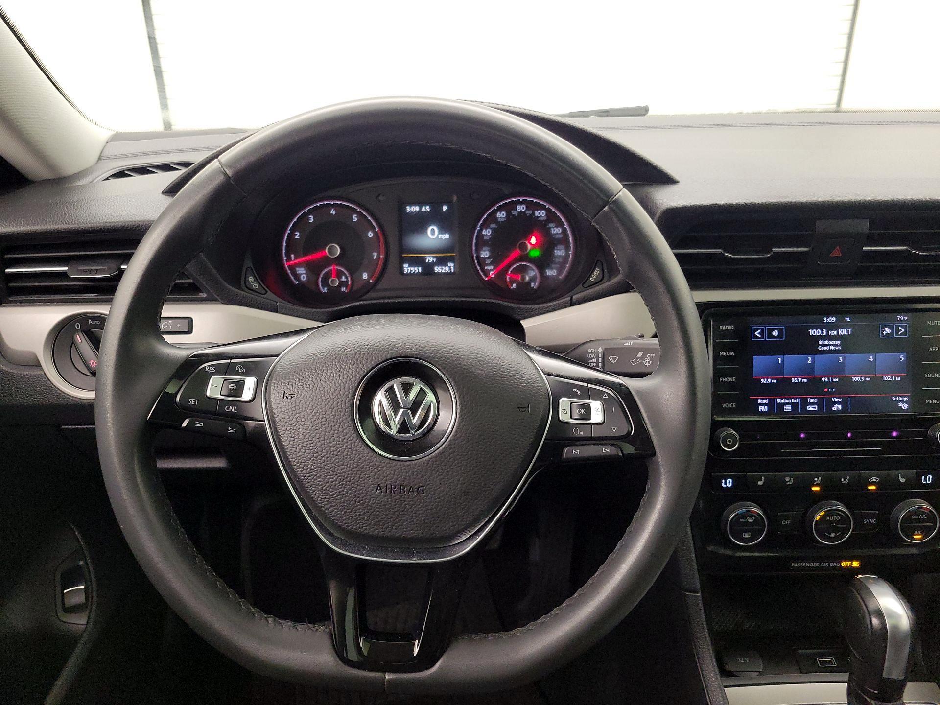 Thumbnail: 2022 Volkswagen Passat - 10