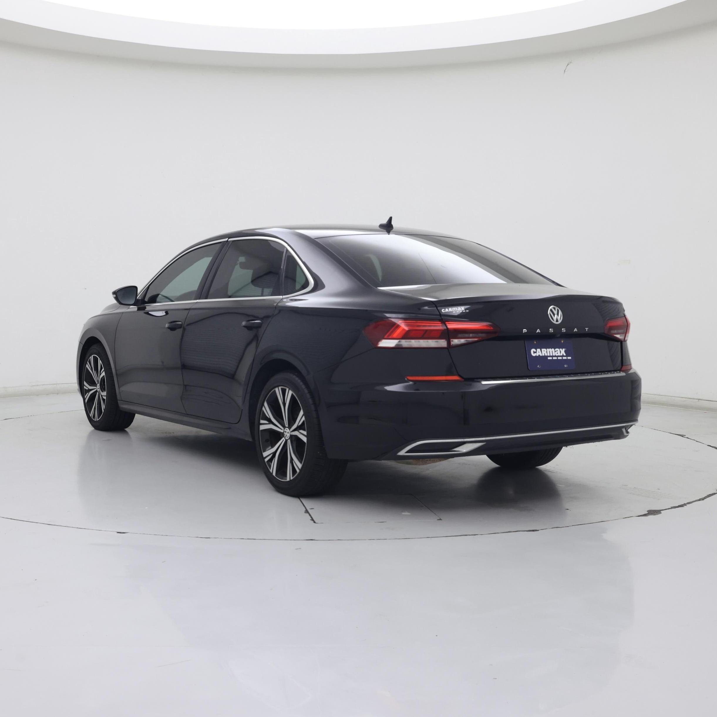 Thumbnail: 2022 Volkswagen Passat - 2