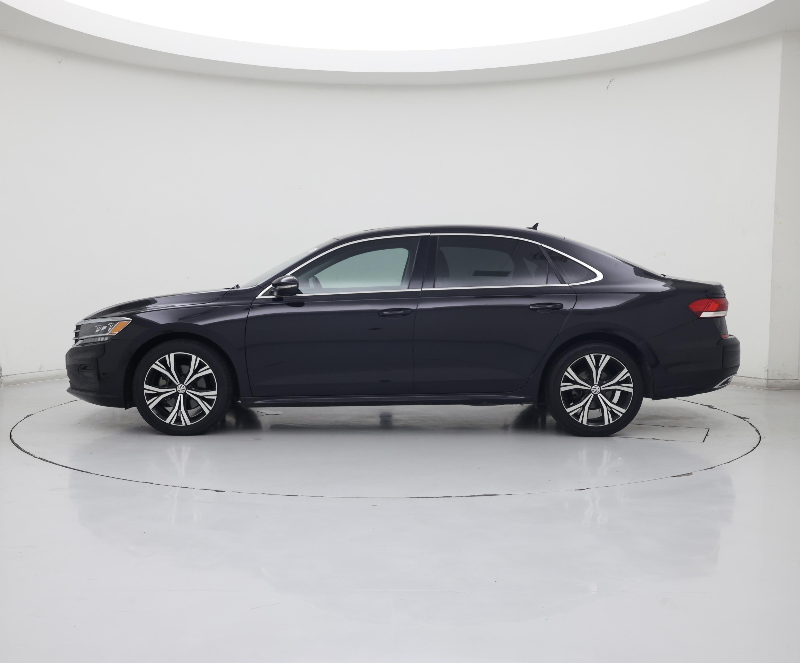Thumbnail: 2022 Volkswagen Passat - 3