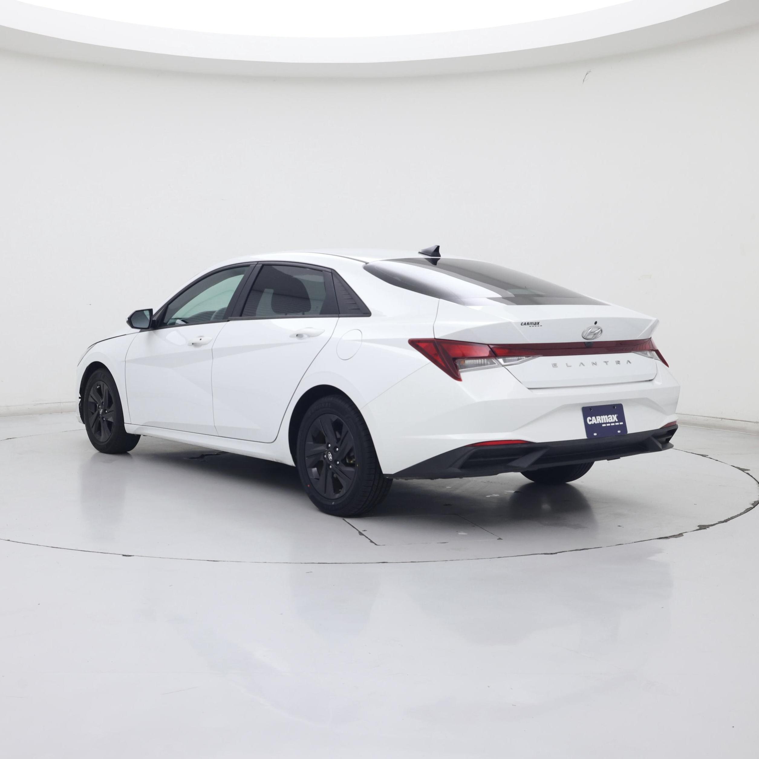 Thumbnail: 2021 Hyundai Elantra - 2