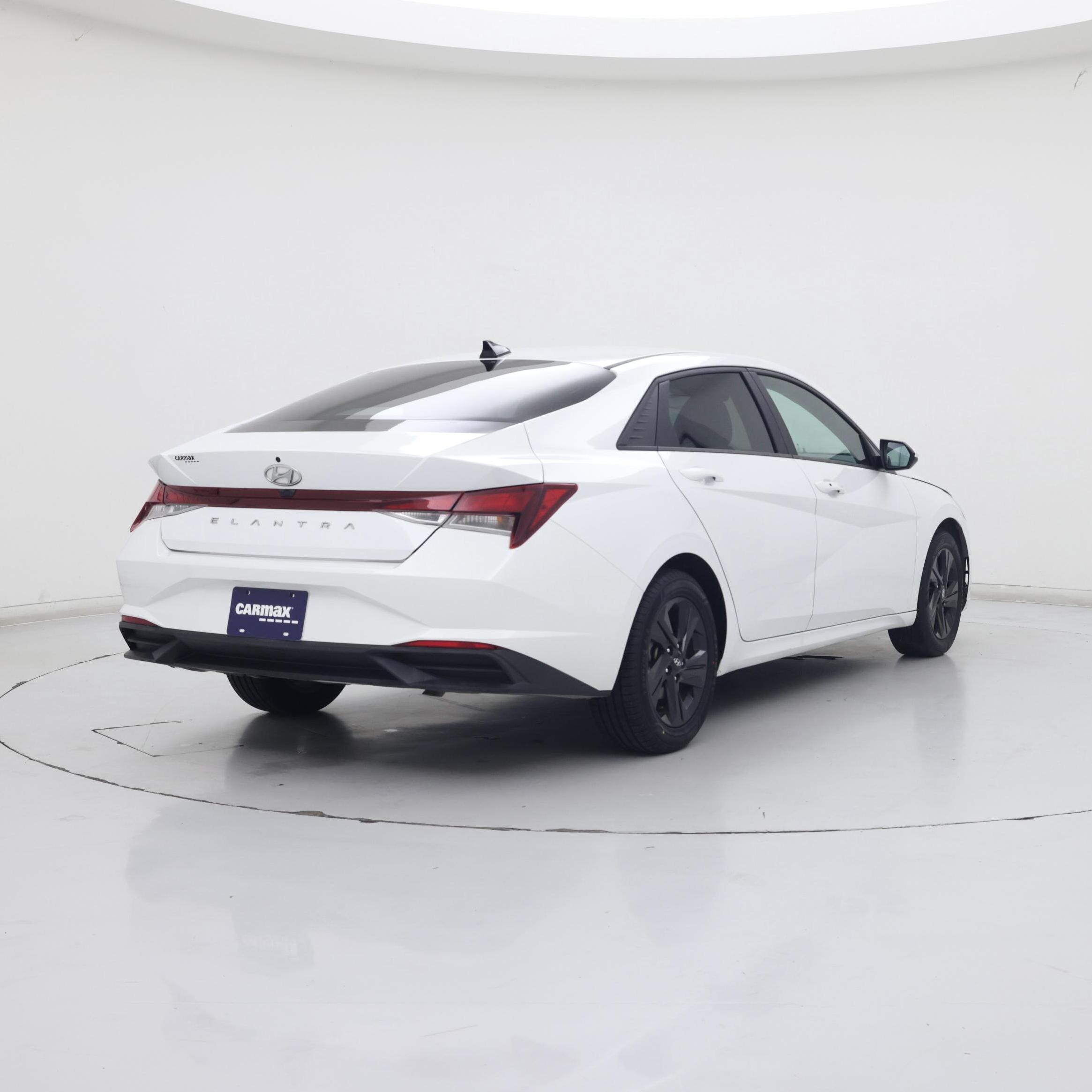 Thumbnail: 2021 Hyundai Elantra - 8
