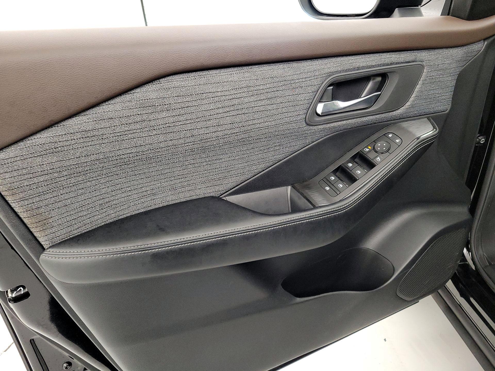 Thumbnail: 2023 Nissan Rogue - 12