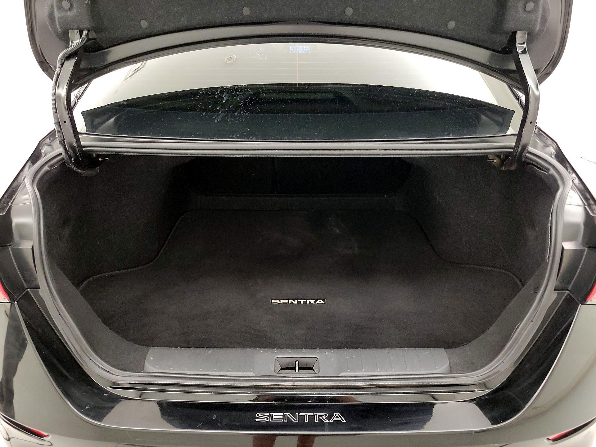 Thumbnail: 2022 Nissan Sentra - 20