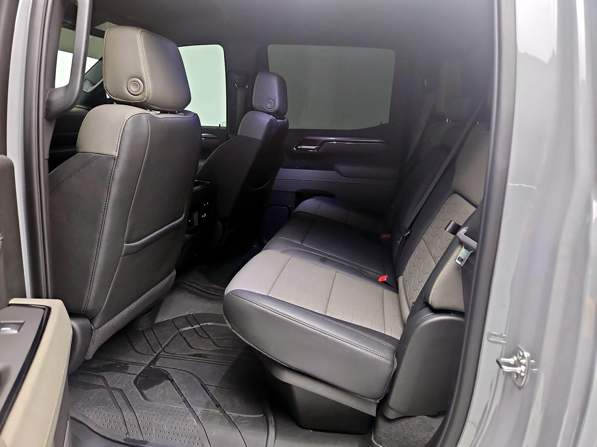 Thumbnail: 2025 Chevrolet Silverado 1500 - 20