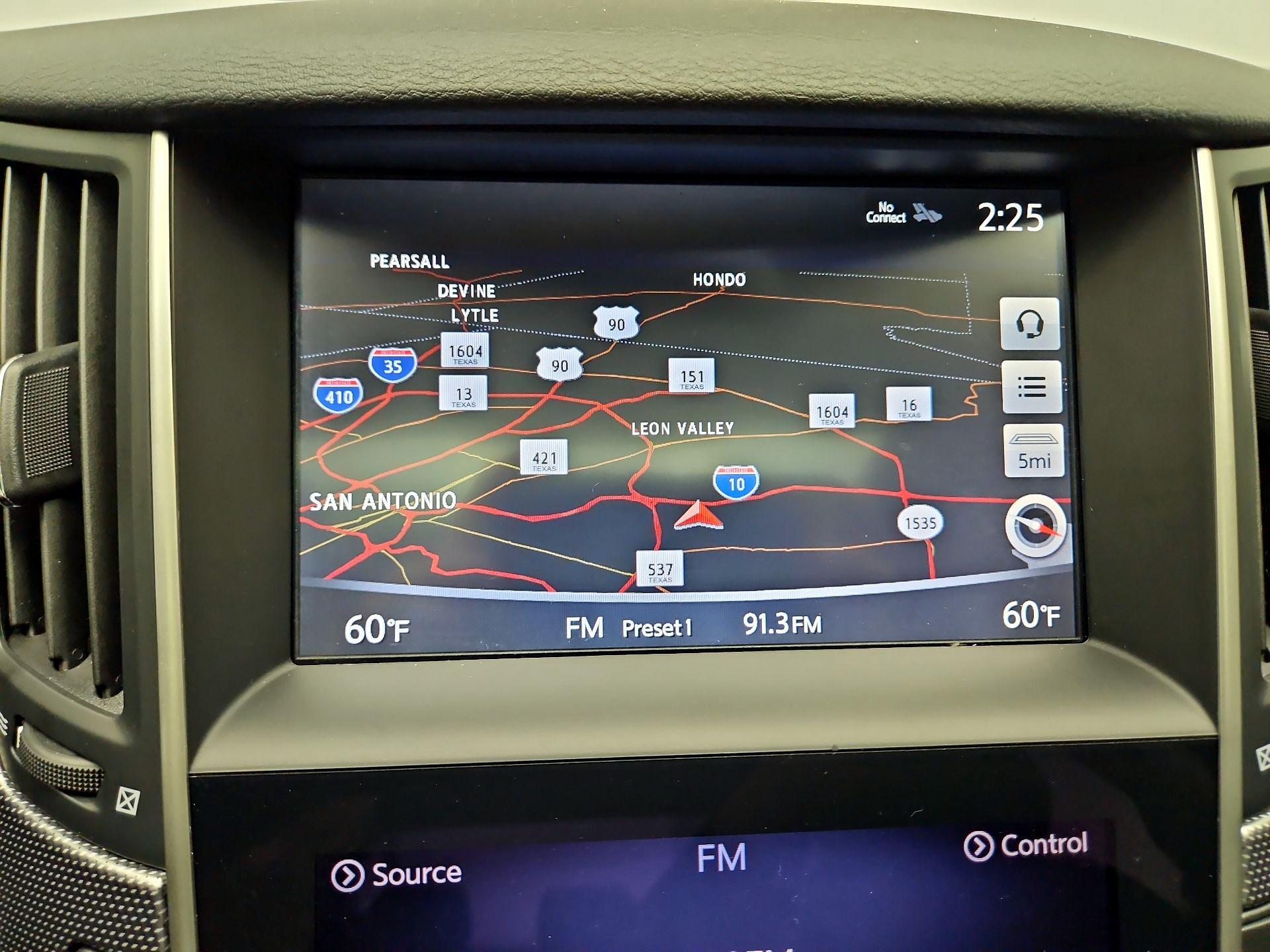 Thumbnail: 2014 INFINITI Q50 - 14