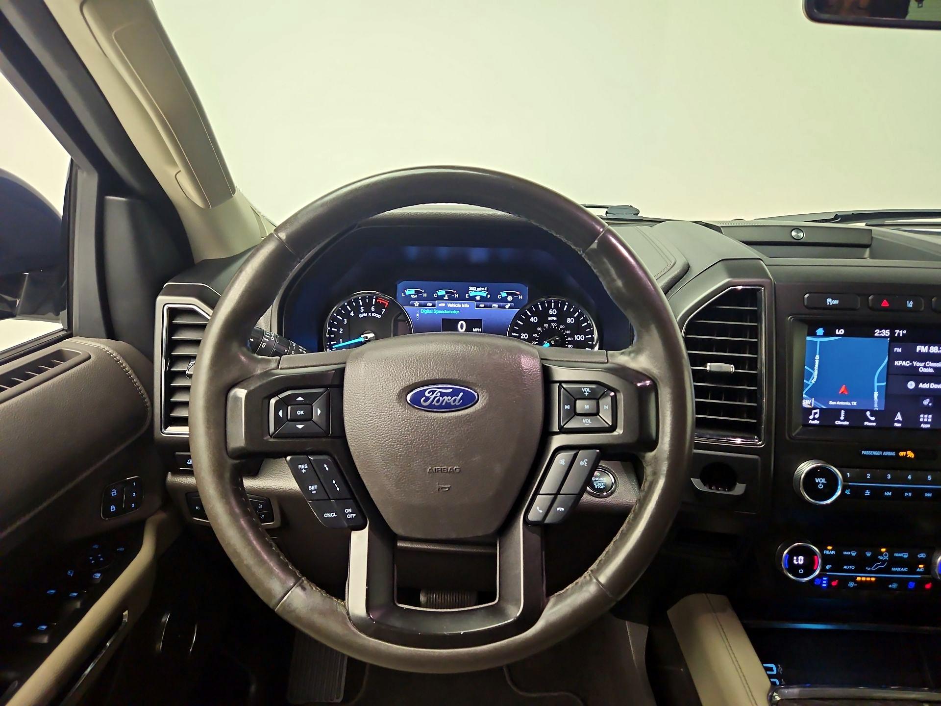 Thumbnail: 2019 Ford Expedition - 10