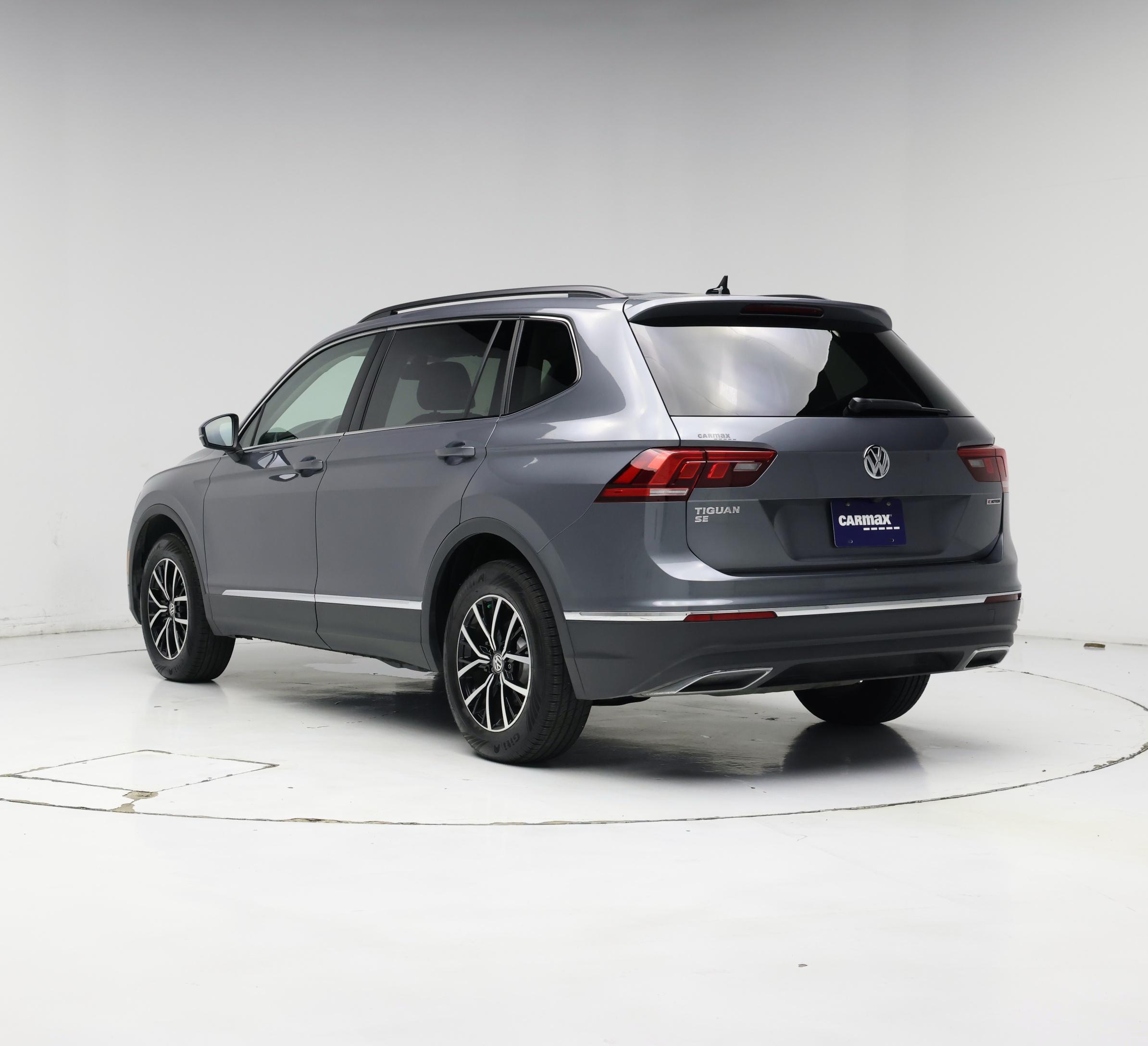 Thumbnail: 2021 Volkswagen Tiguan - 2