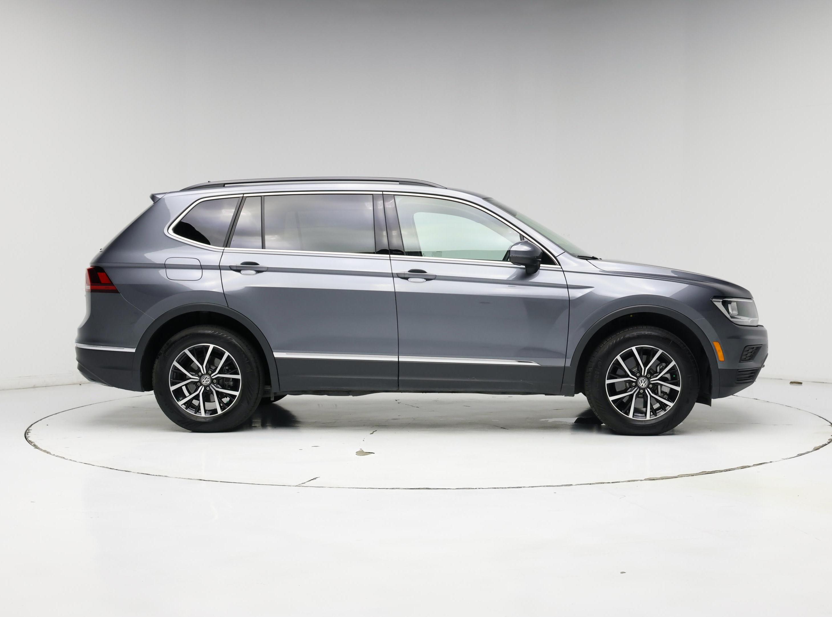 Thumbnail: 2021 Volkswagen Tiguan - 7