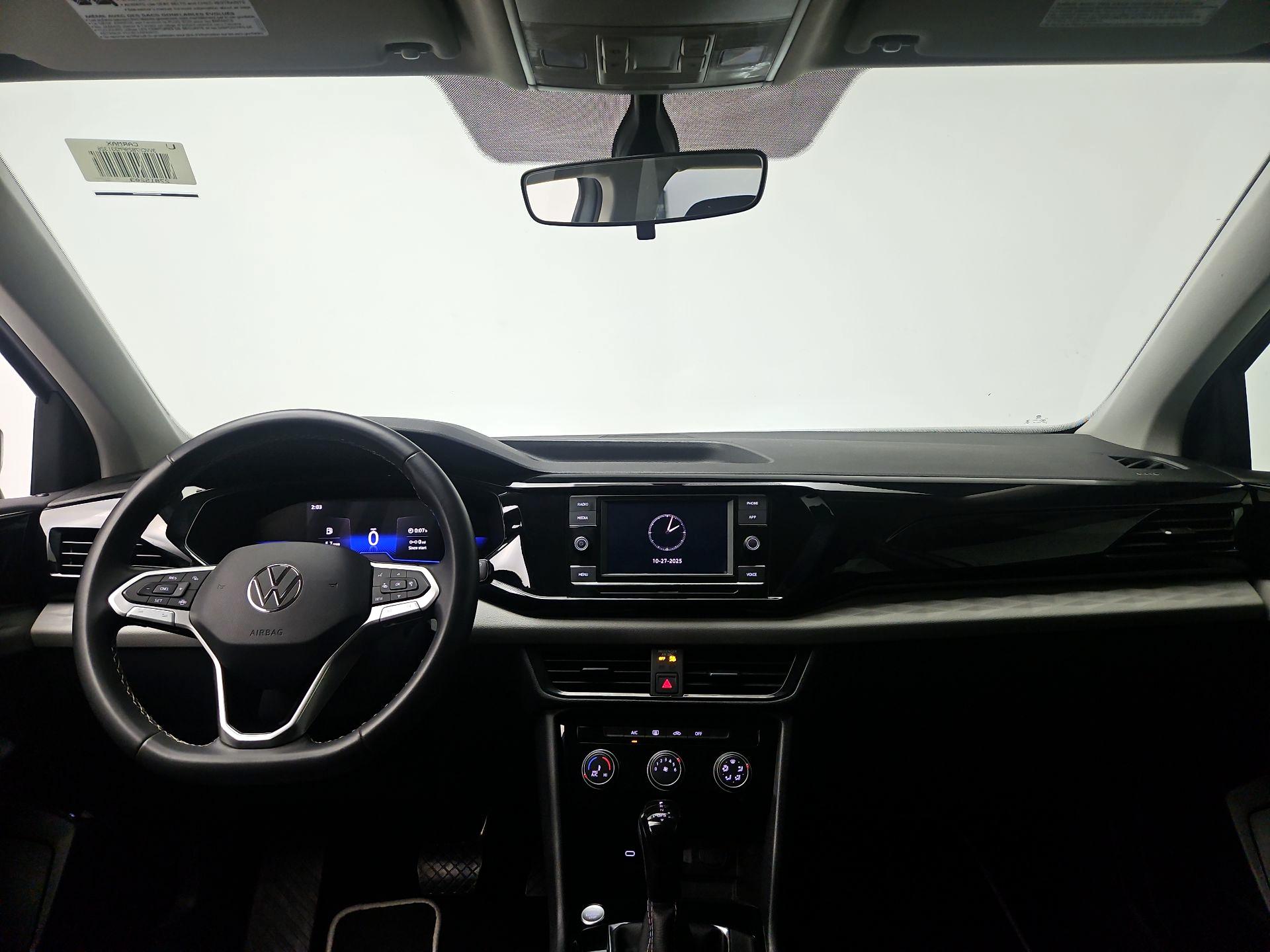 Thumbnail: 2023 Volkswagen Taos - 9