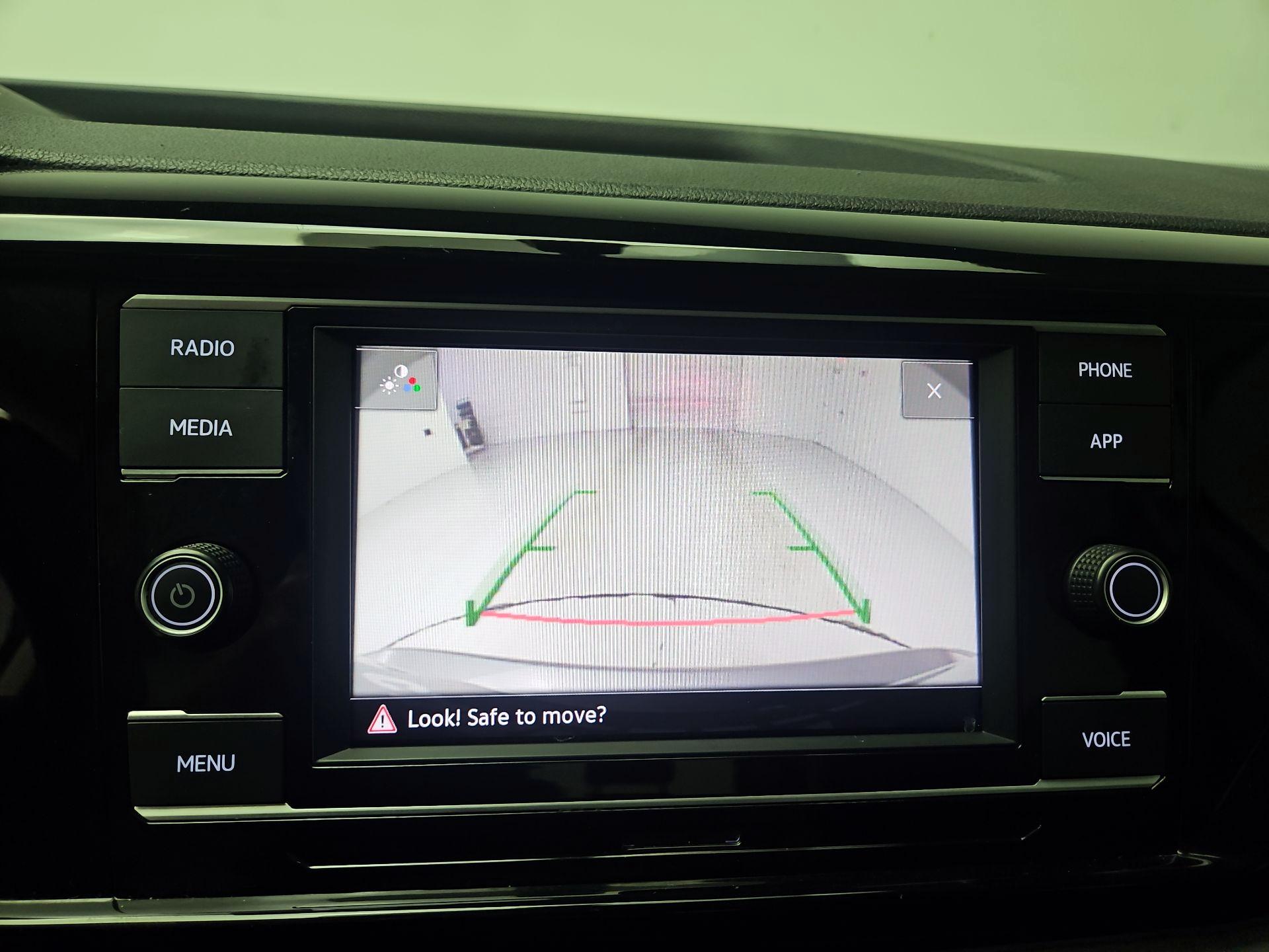 Thumbnail: 2023 Volkswagen Taos - 14