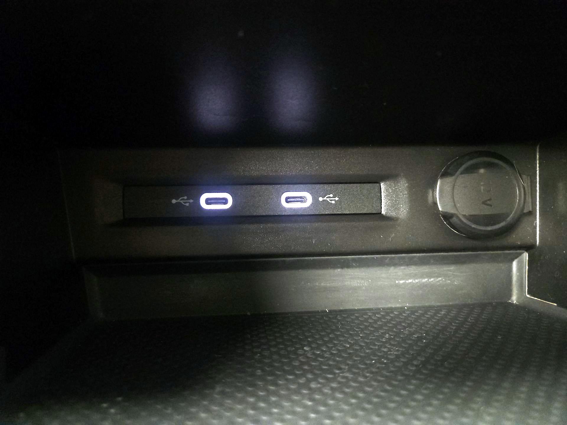 Thumbnail: 2023 Volkswagen Taos - 18