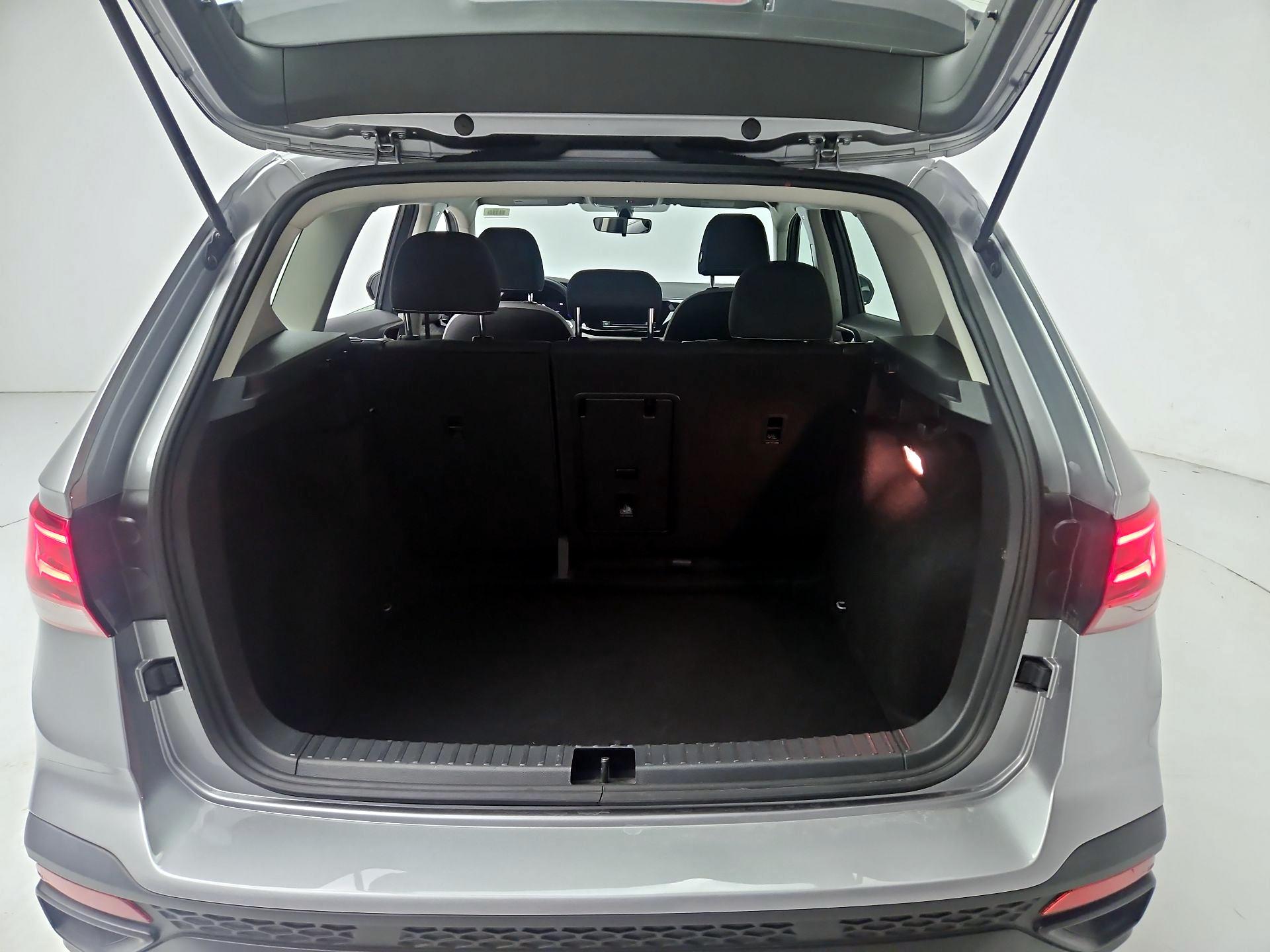 Thumbnail: 2023 Volkswagen Taos - 20