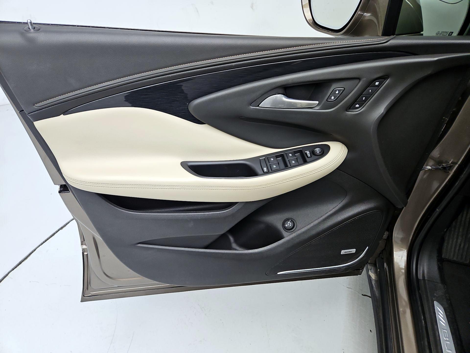 Thumbnail: 2016 Buick Envision - 12