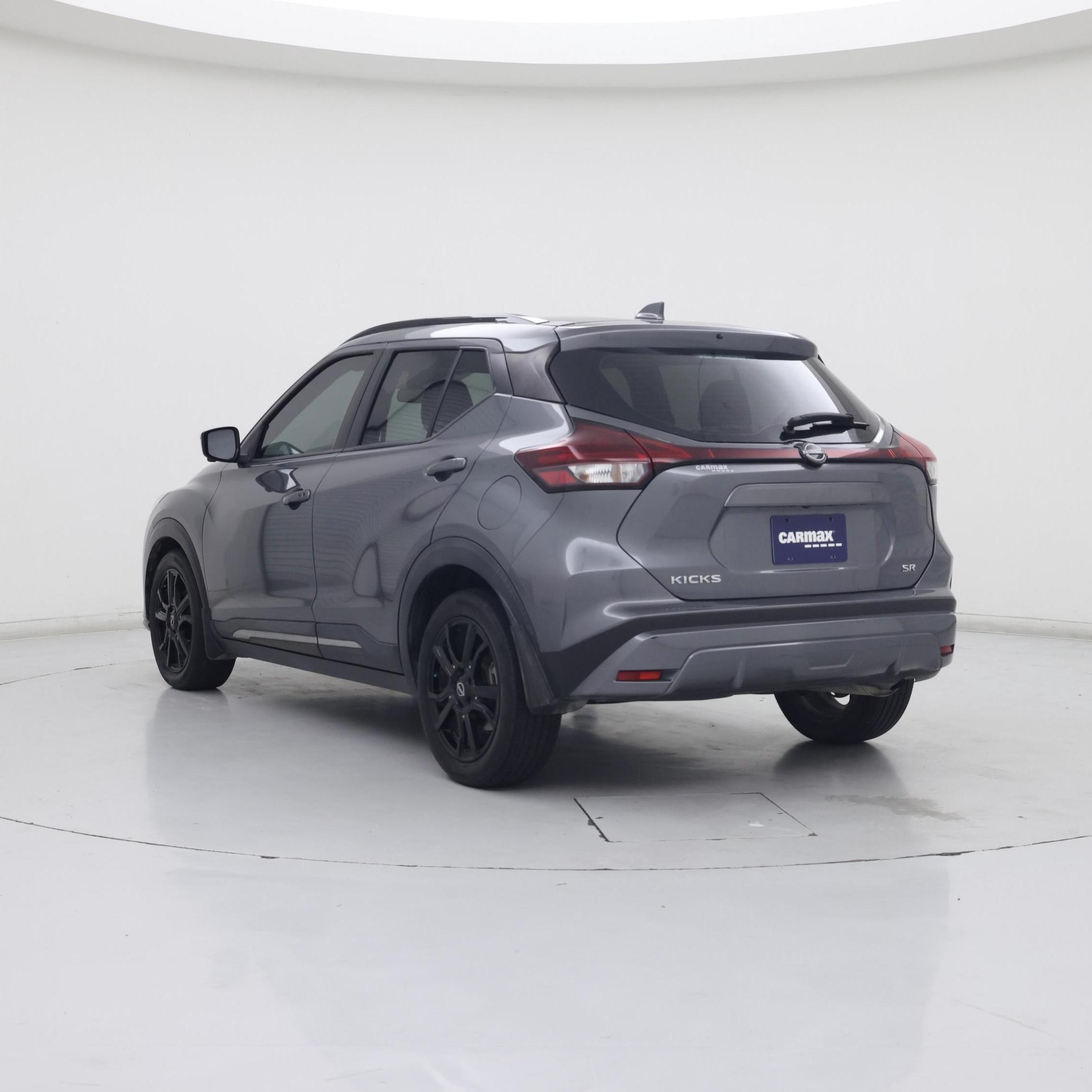 Thumbnail: 2023 Nissan Kicks - 2
