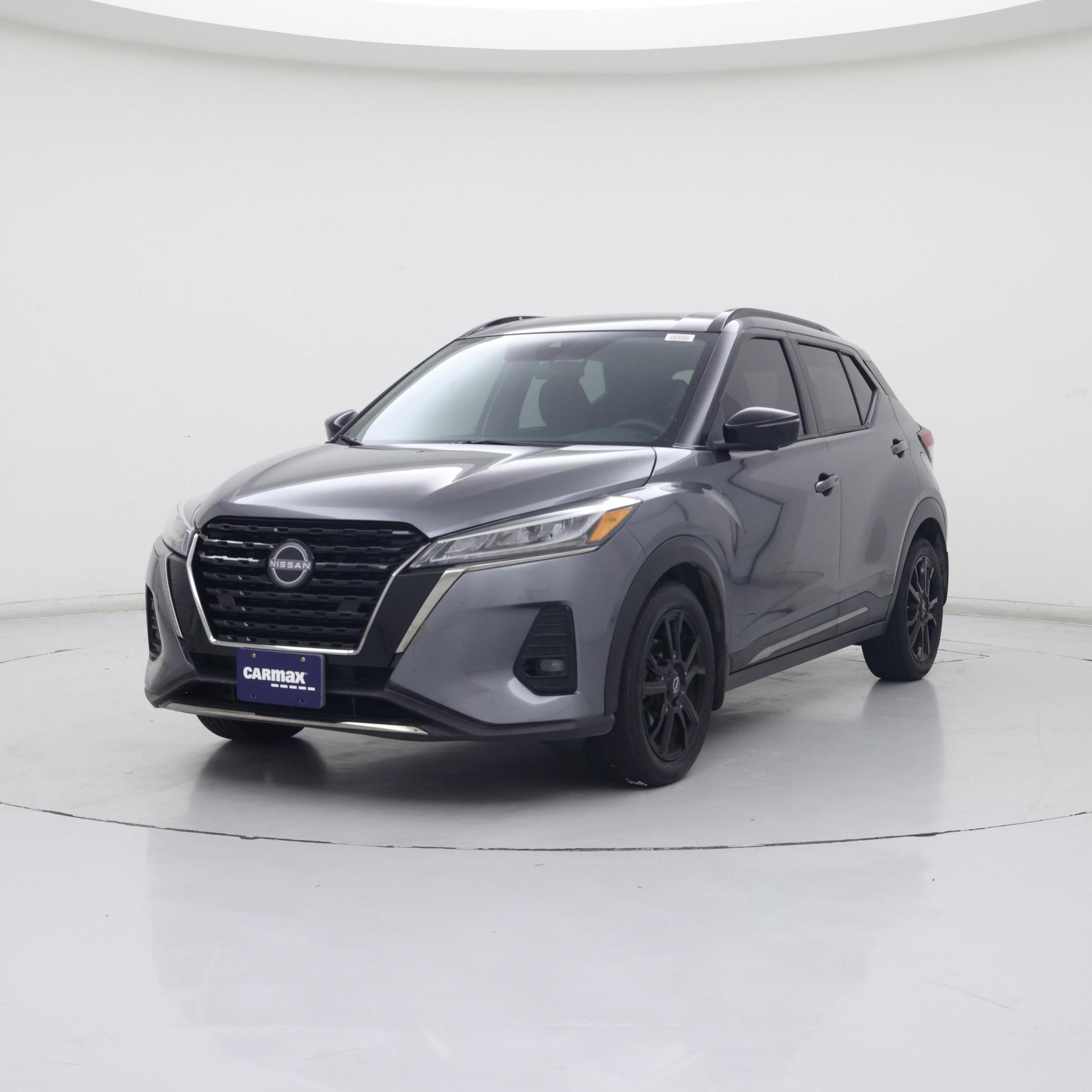 Thumbnail: 2023 Nissan Kicks - 4