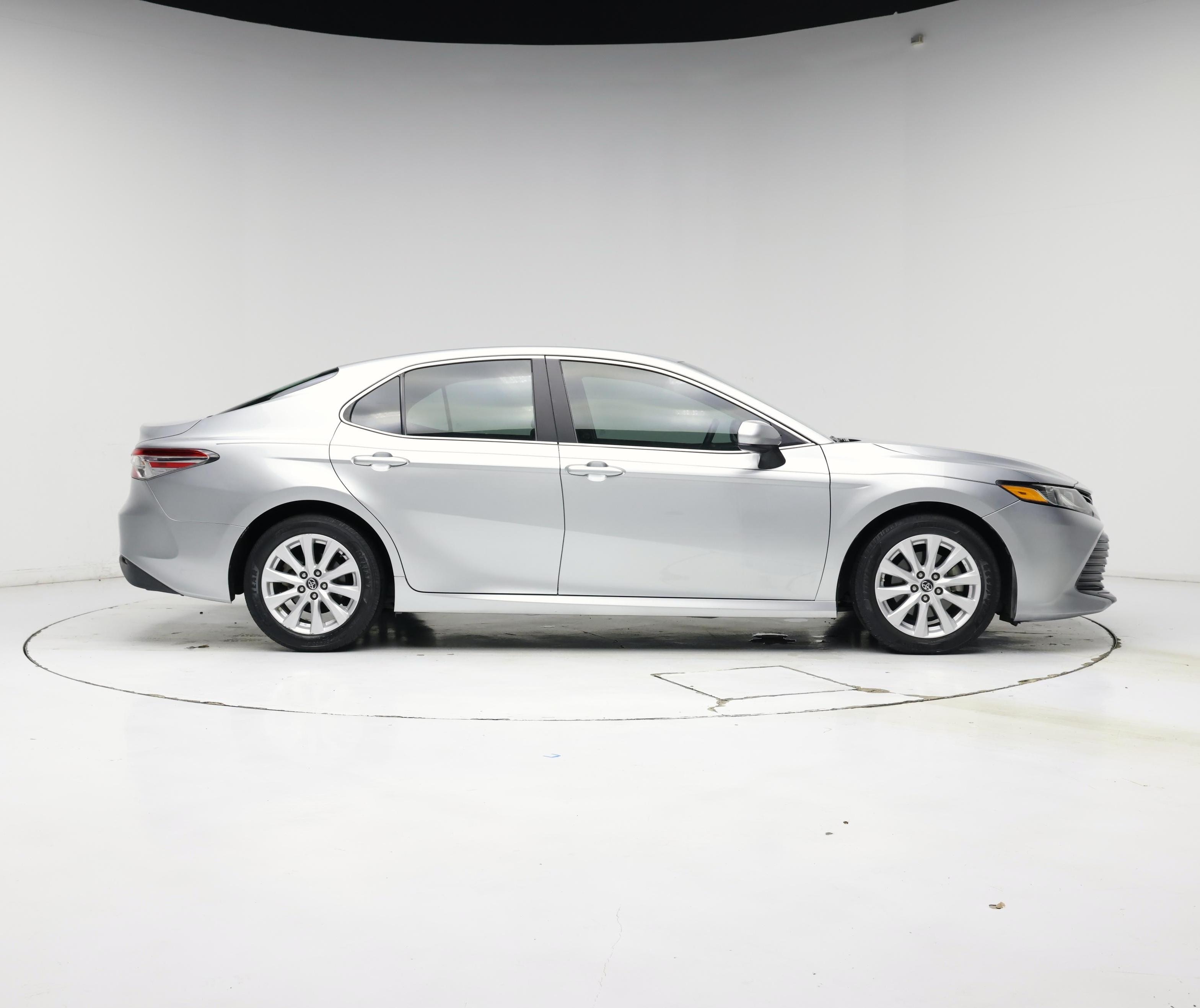 Thumbnail: 2018 Toyota Camry - 7