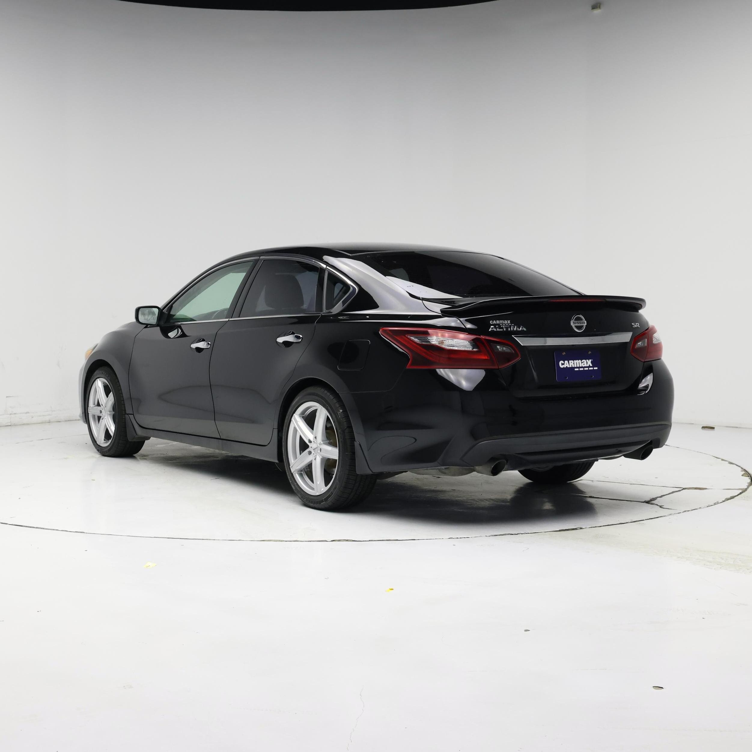Thumbnail: 2017 Nissan Altima - 2
