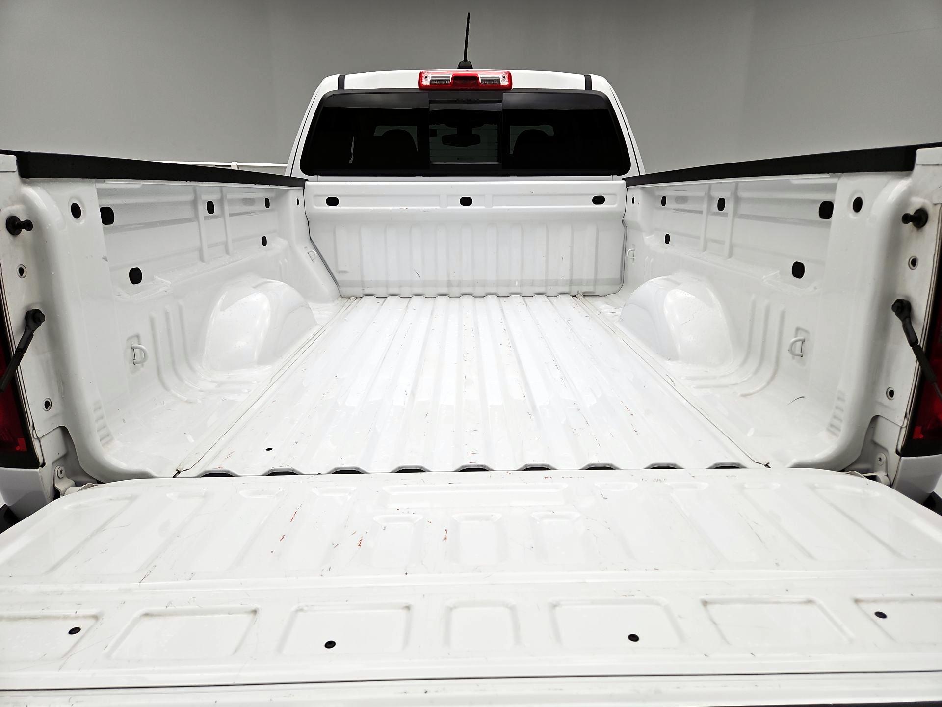 Thumbnail: 2019 Chevrolet Colorado - 20
