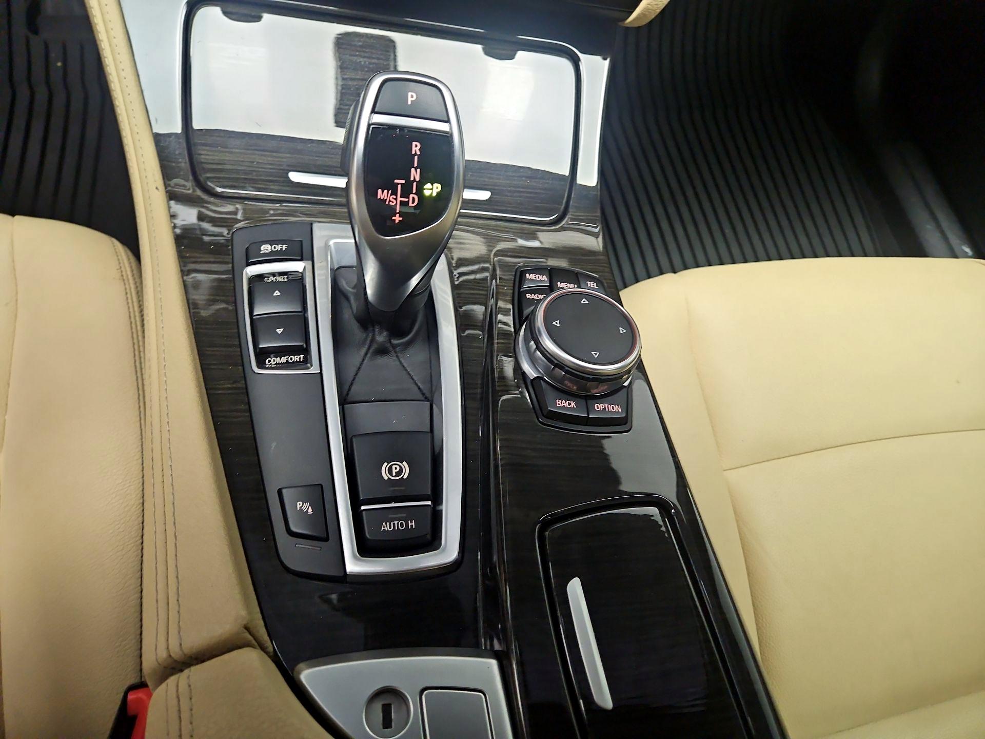Thumbnail: 2016 BMW 5 Series - 18