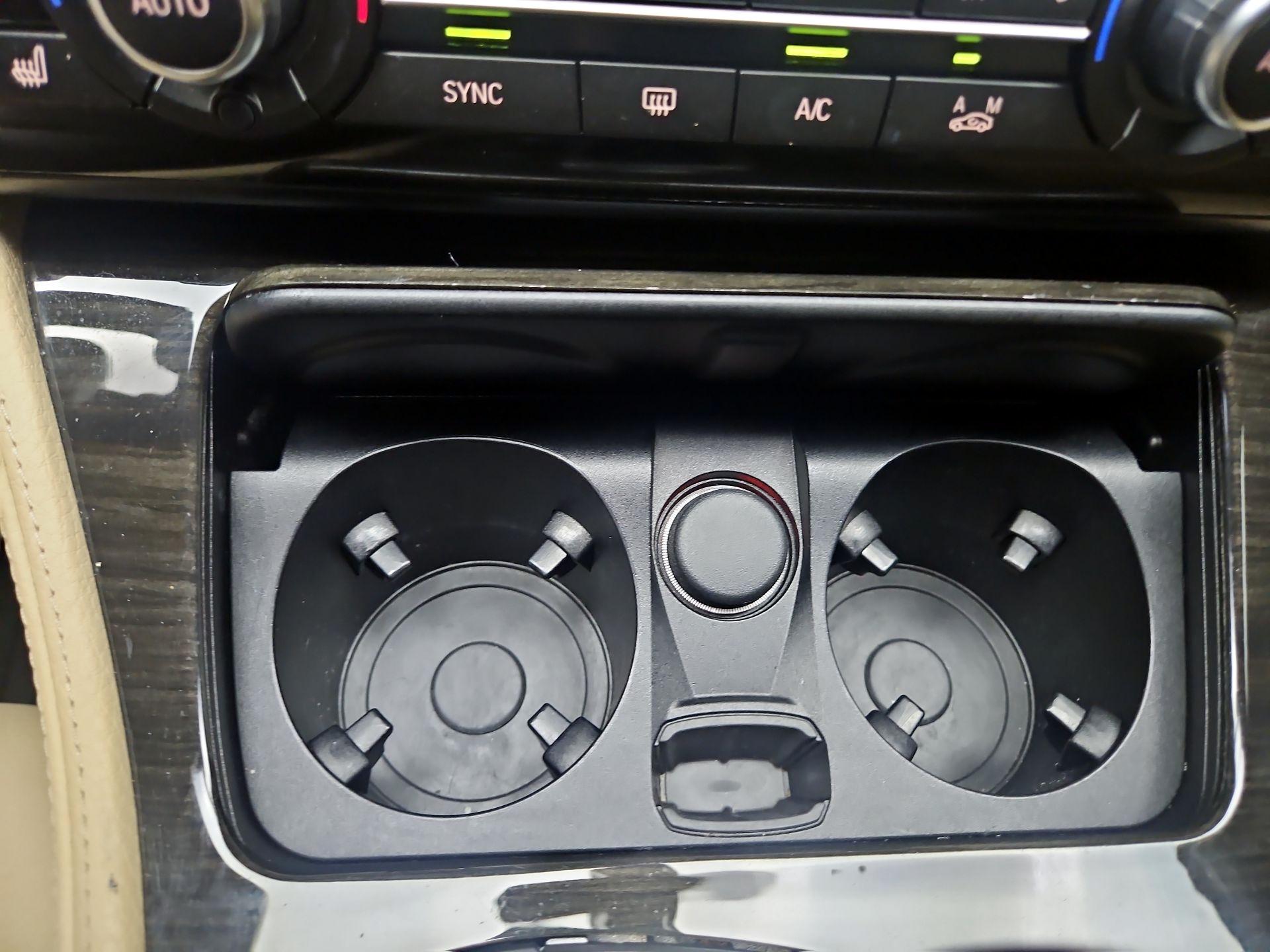 Thumbnail: 2016 BMW 5 Series - 19