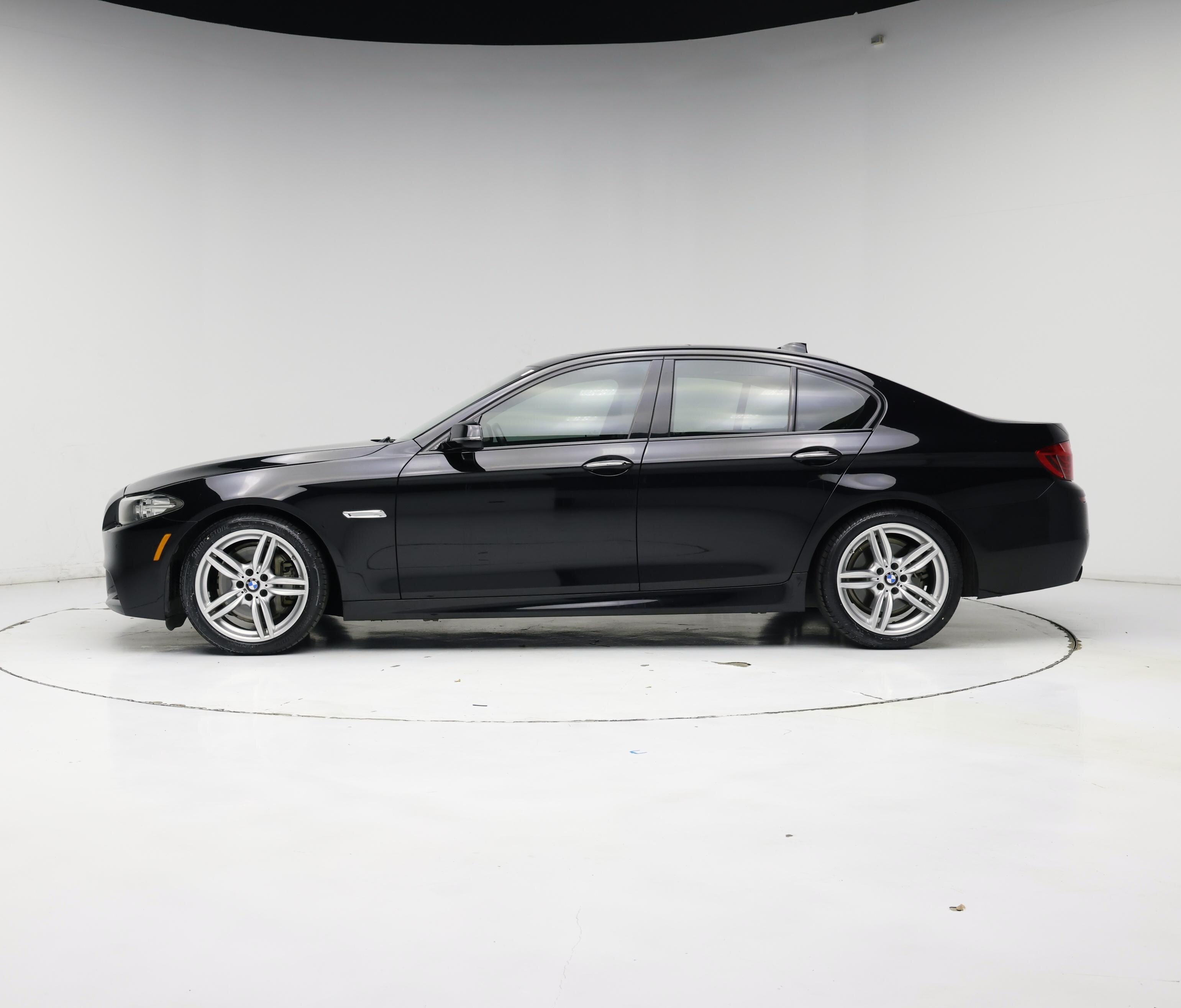 Thumbnail: 2016 BMW 5 Series - 3