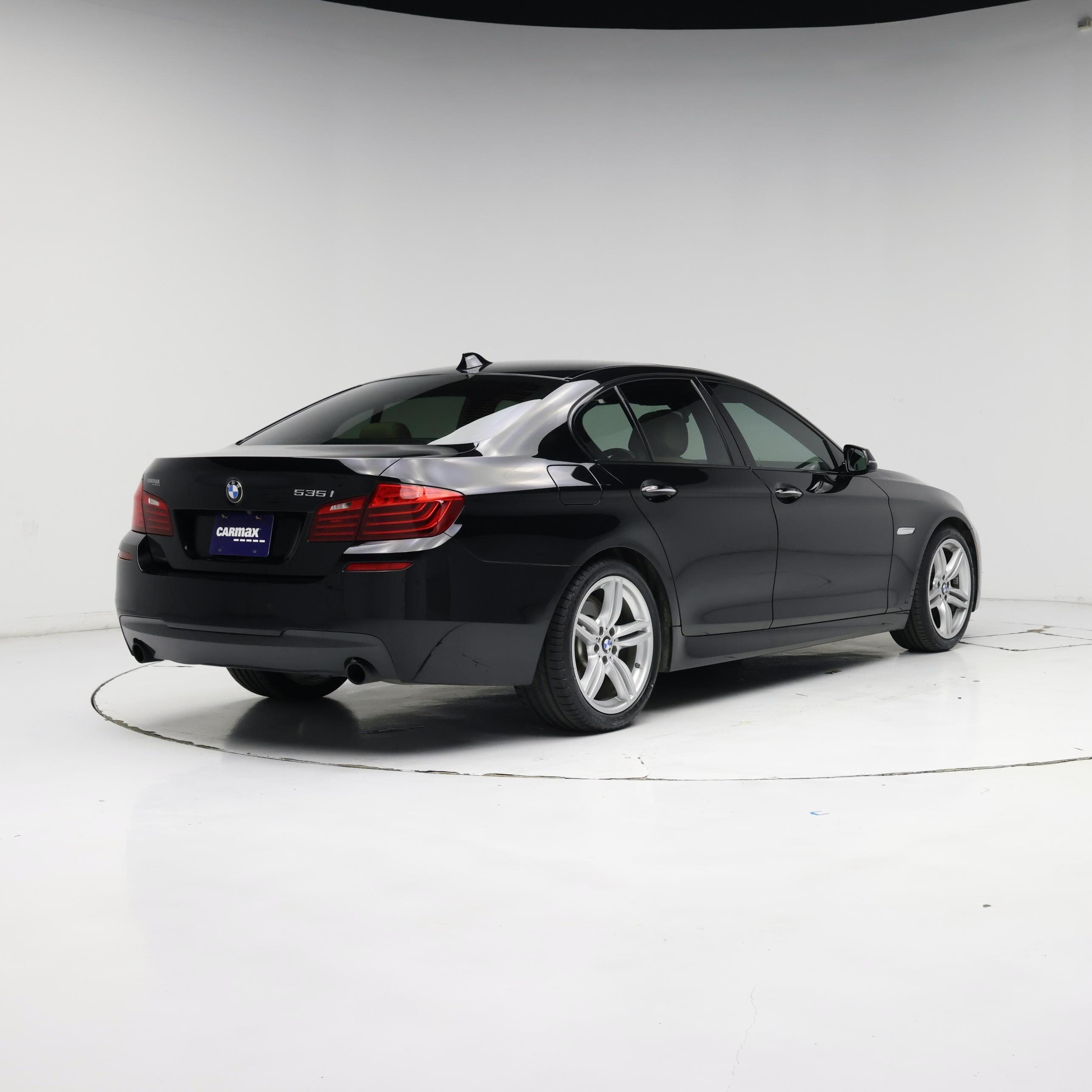 Thumbnail: 2016 BMW 5 Series - 8