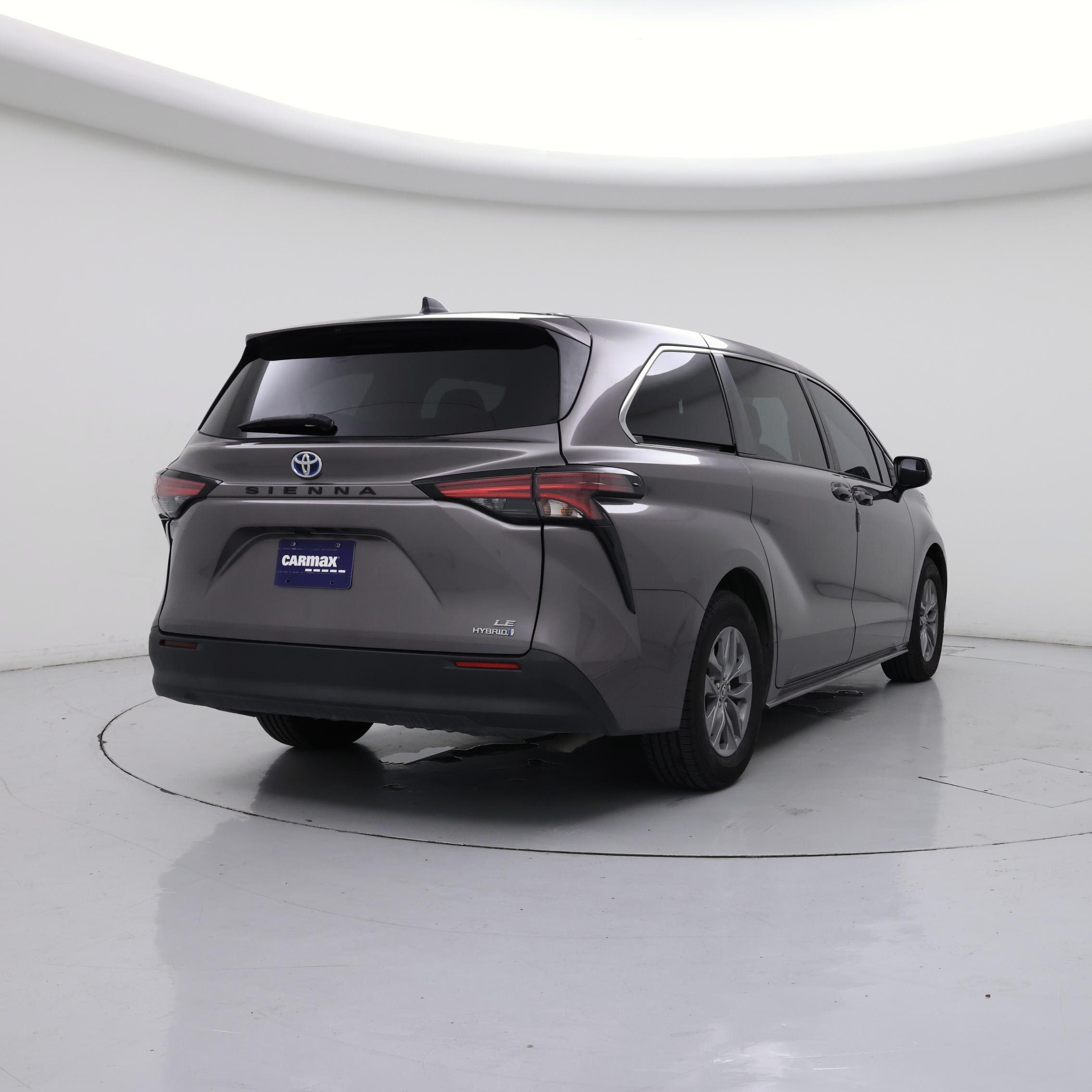Thumbnail: 2022 Toyota Sienna - 8
