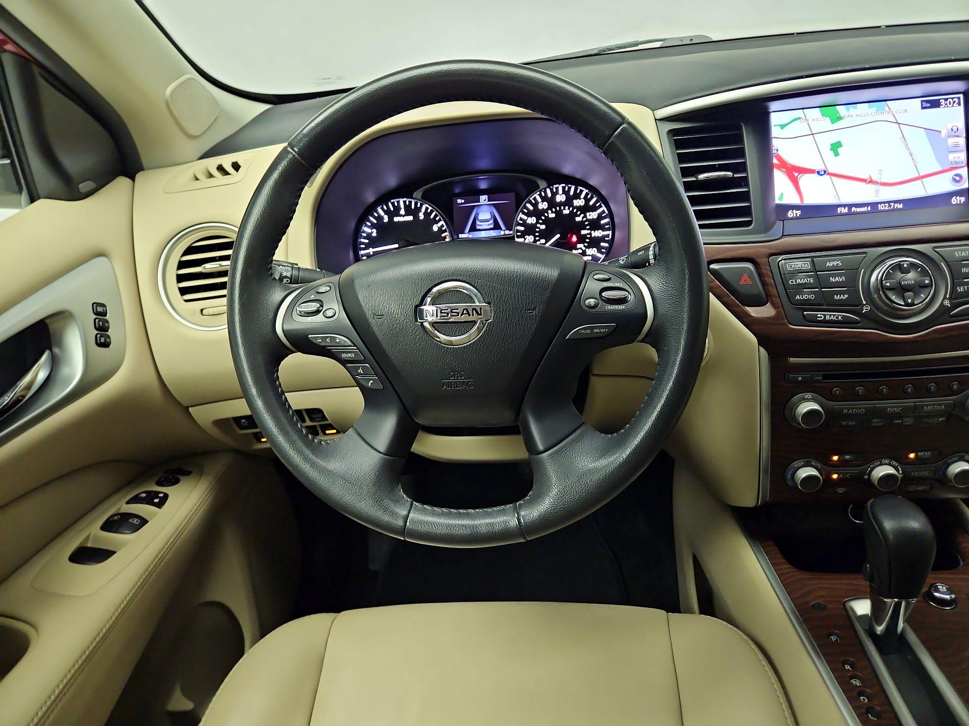 Thumbnail: 2017 Nissan Pathfinder - 10