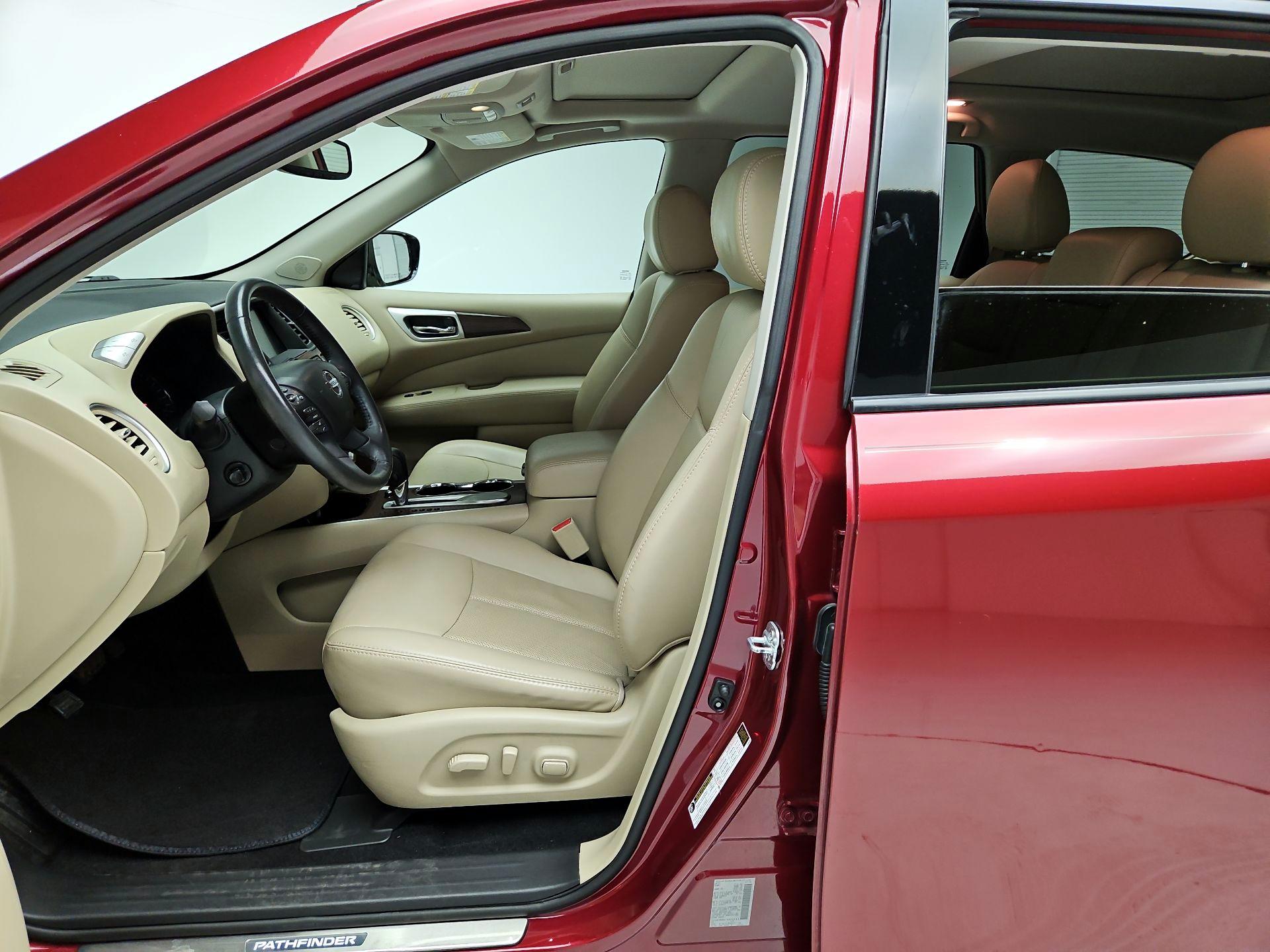 Thumbnail: 2017 Nissan Pathfinder - 11