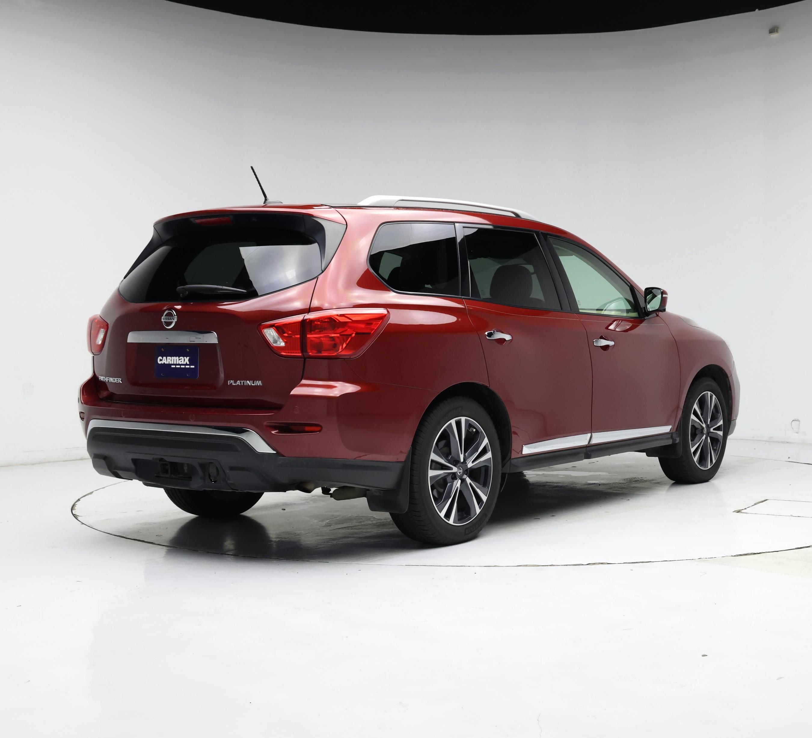 Thumbnail: 2017 Nissan Pathfinder - 8