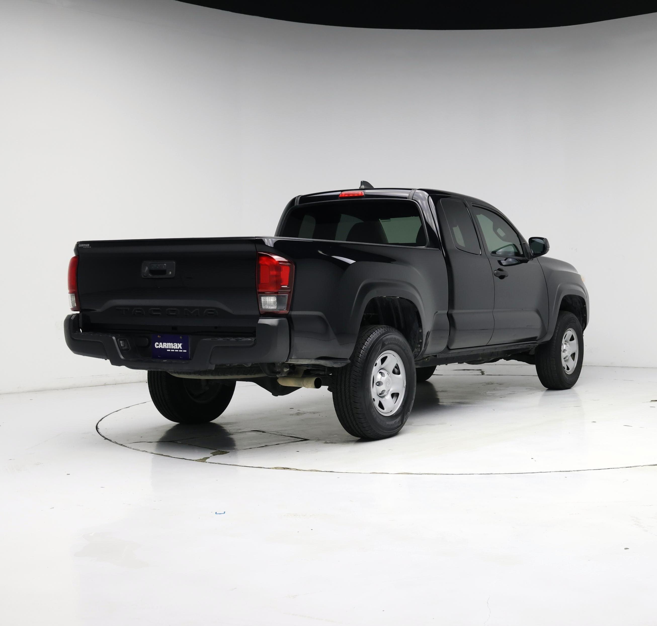 Thumbnail: 2020 Toyota Tacoma - 8