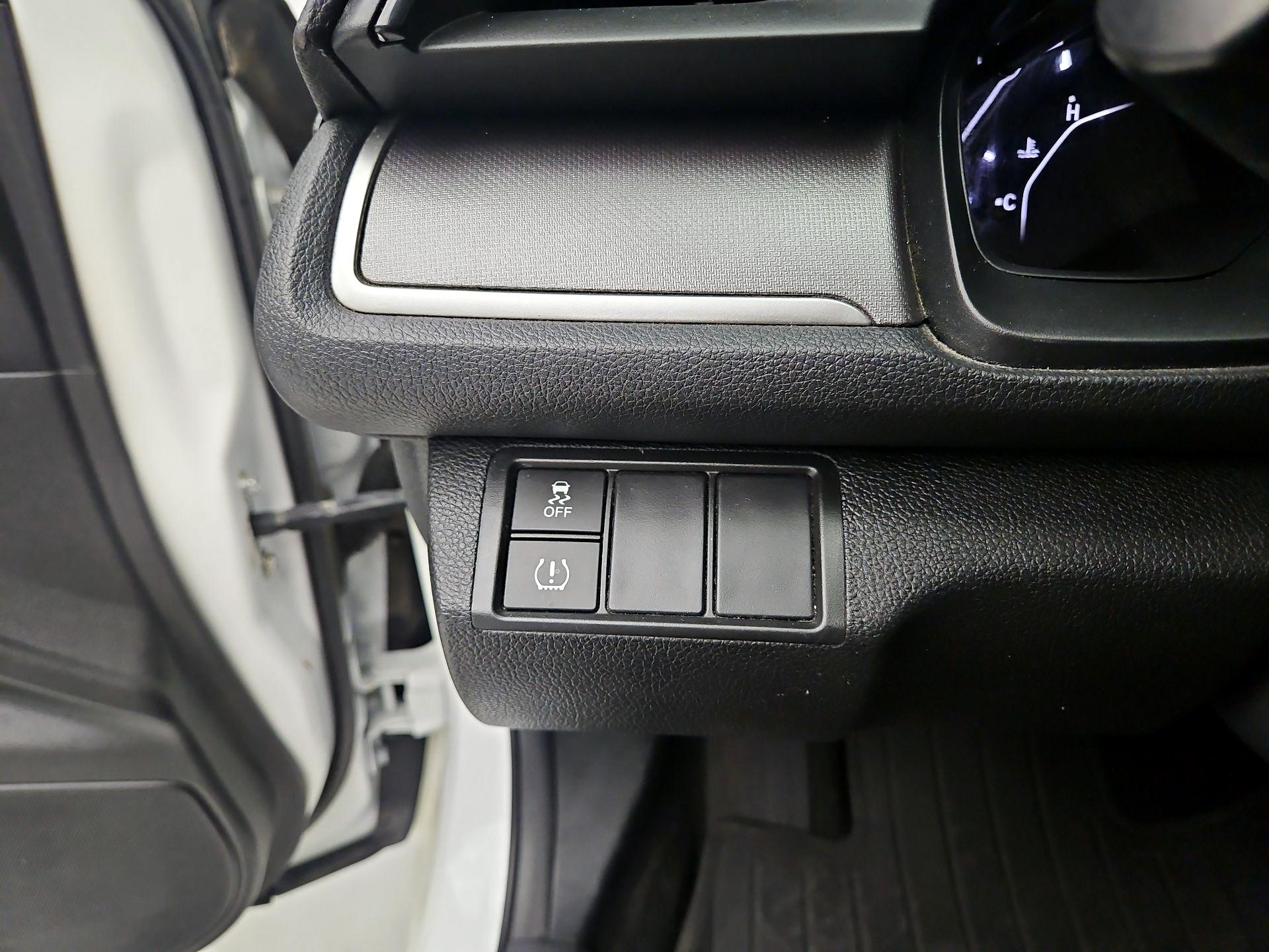 Thumbnail: 2016 Honda Civic - 13