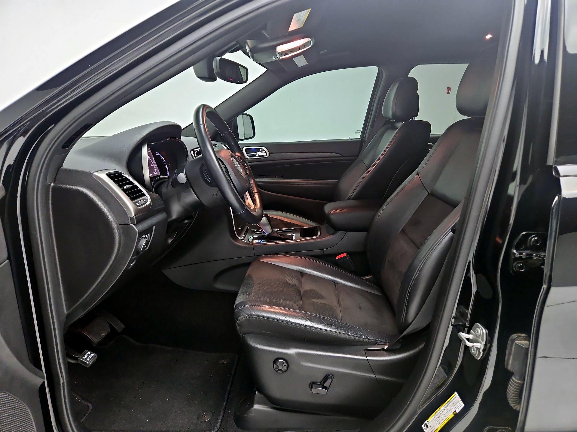 Thumbnail: 2020 Jeep Grand Cherokee - 11