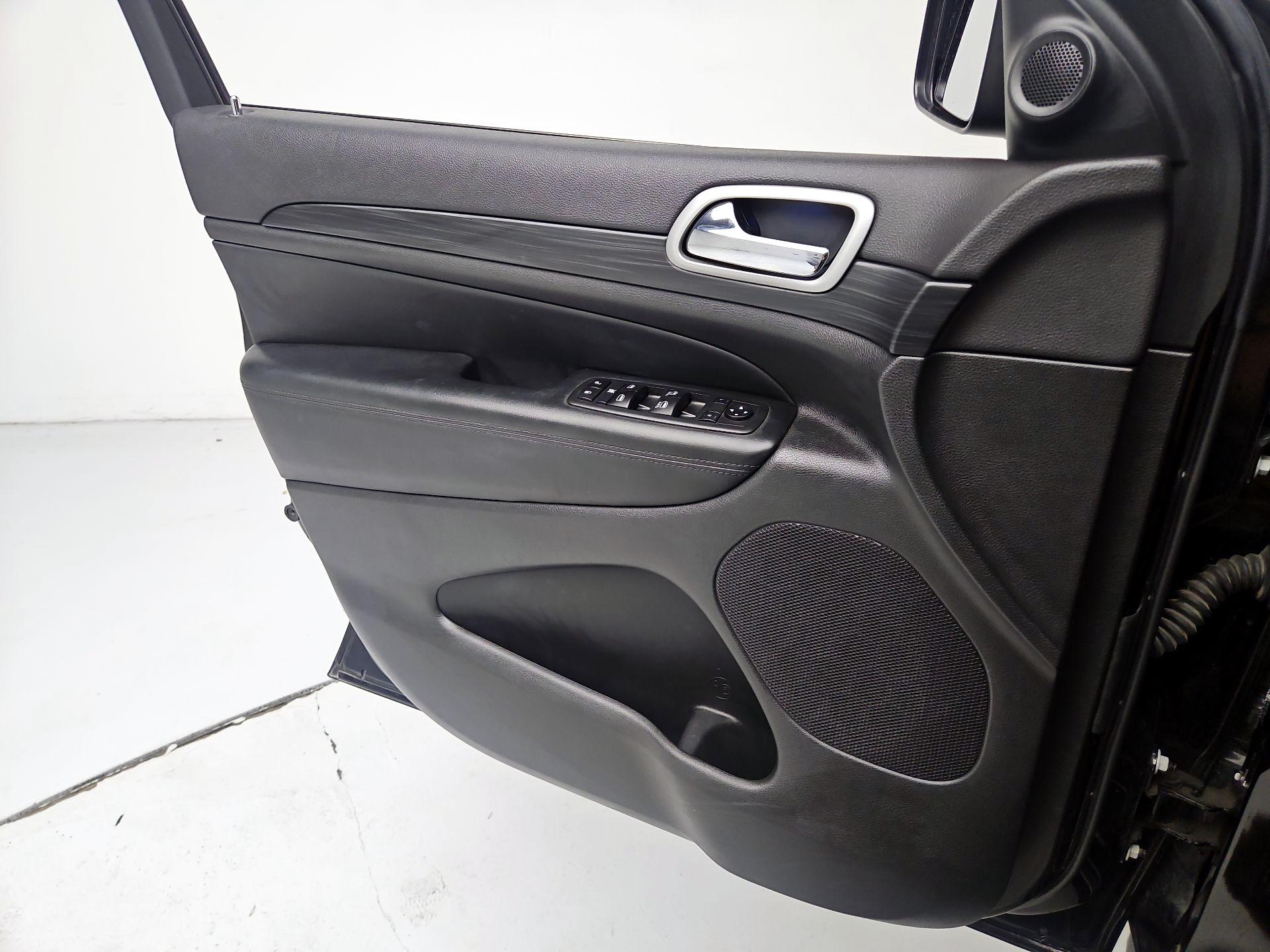 Thumbnail: 2020 Jeep Grand Cherokee - 12