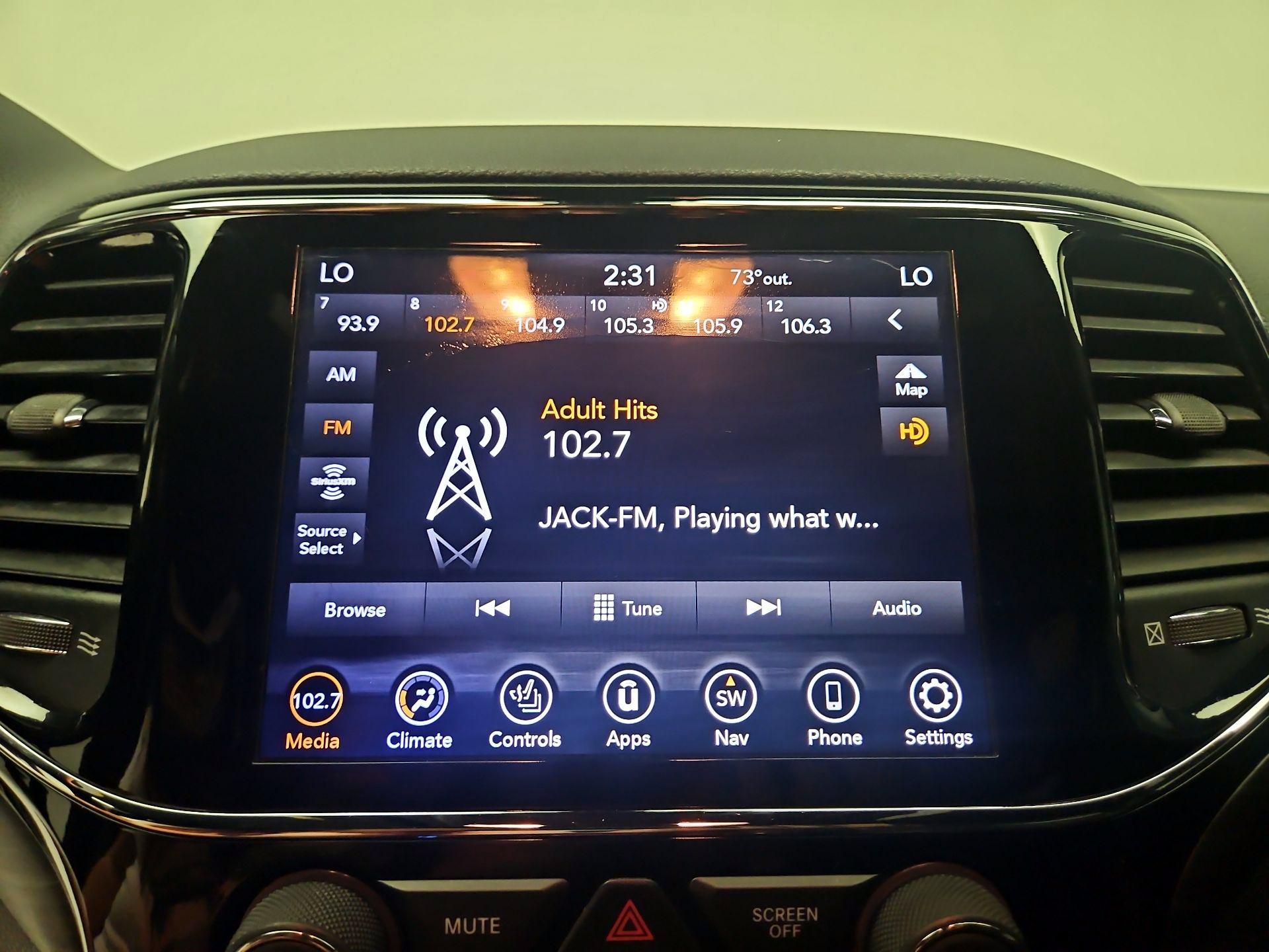 Thumbnail: 2020 Jeep Grand Cherokee - 16